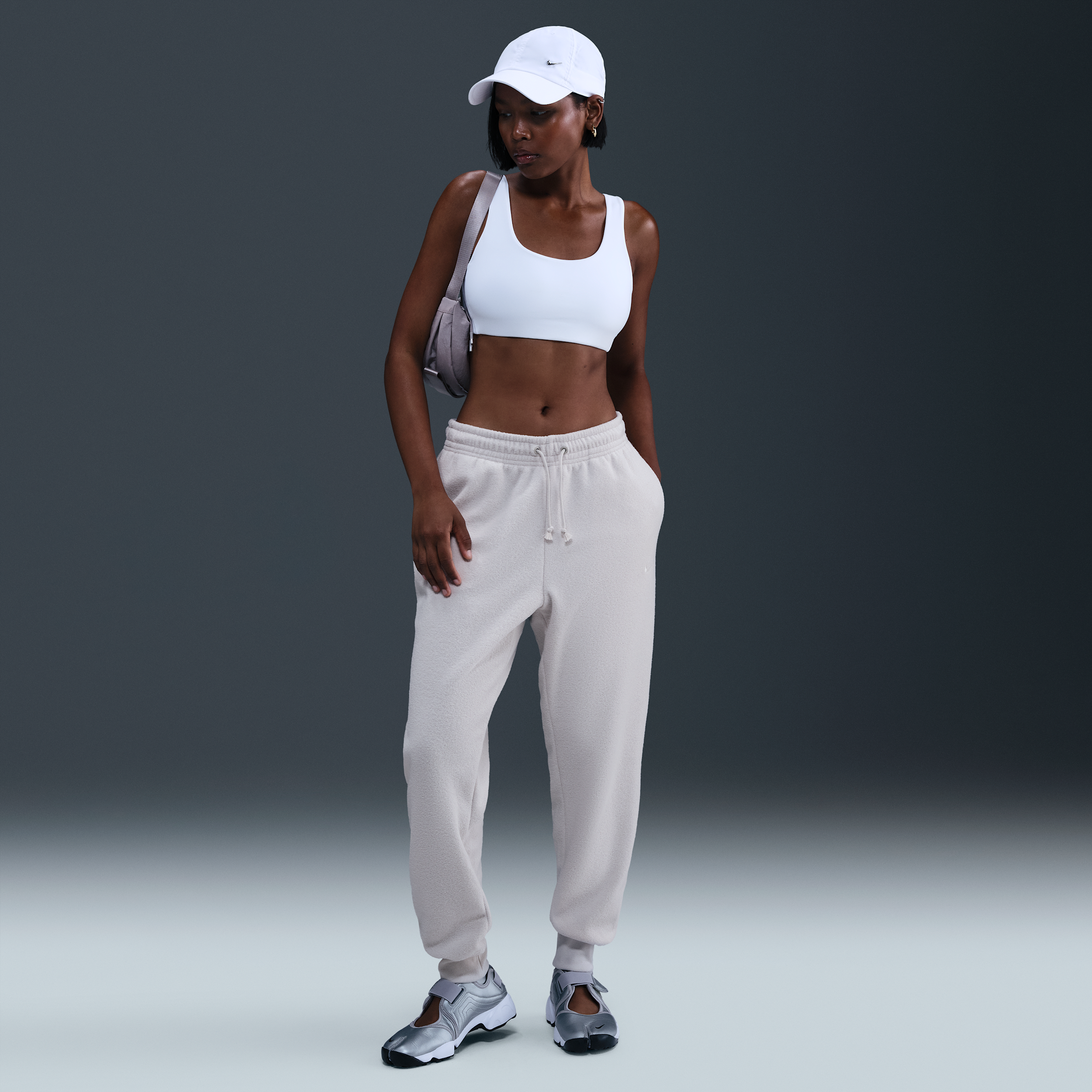 Nike Women's Sportswear Phoenix Plush Mid-rise Cozy Fleece Pants In White