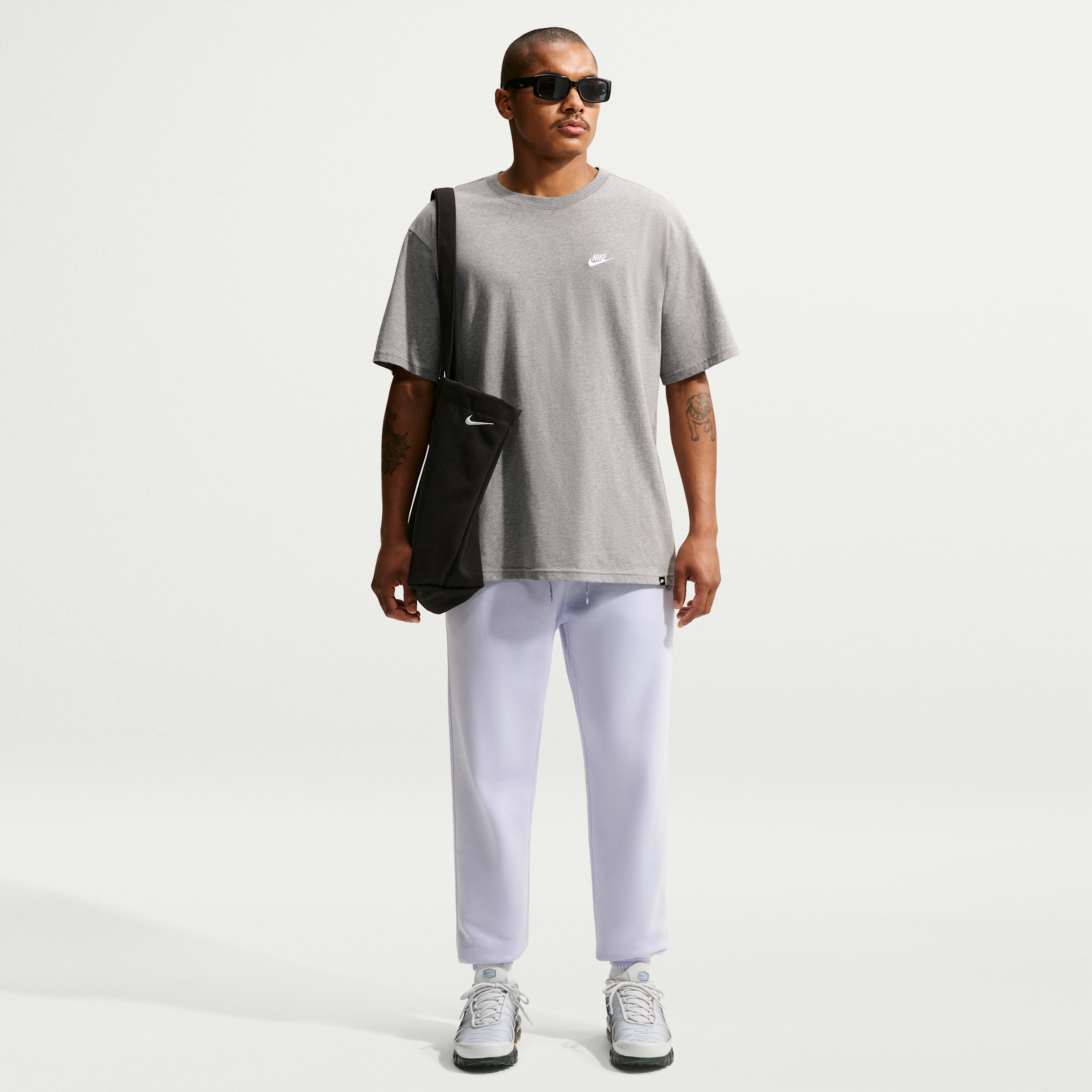 Men's Nike Sportswear Club Washed Cuffed Fleece Pants in Grey | IQ1218-057