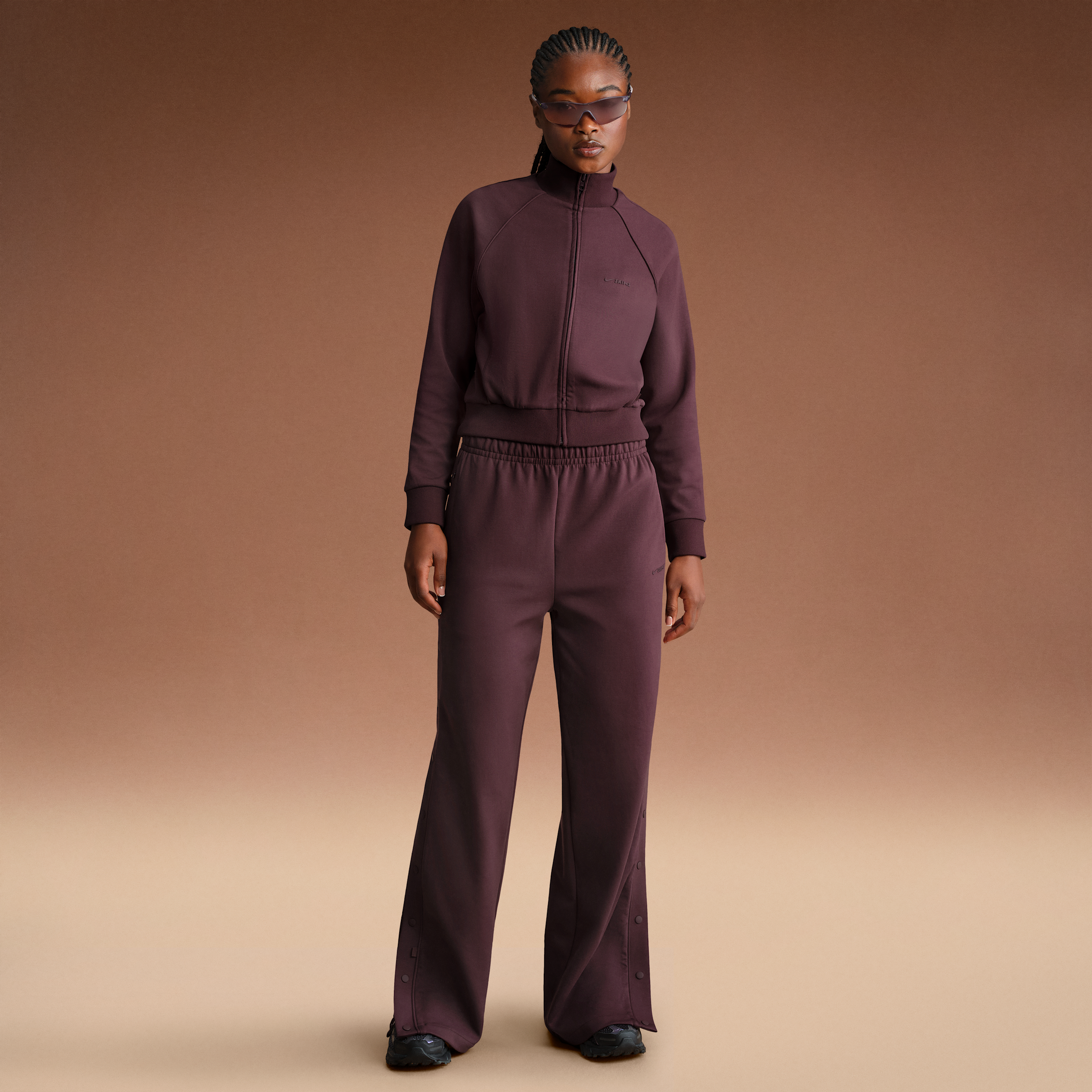 Nike Women'sskims Matte Tricot Side-snap Pants In Burgundy