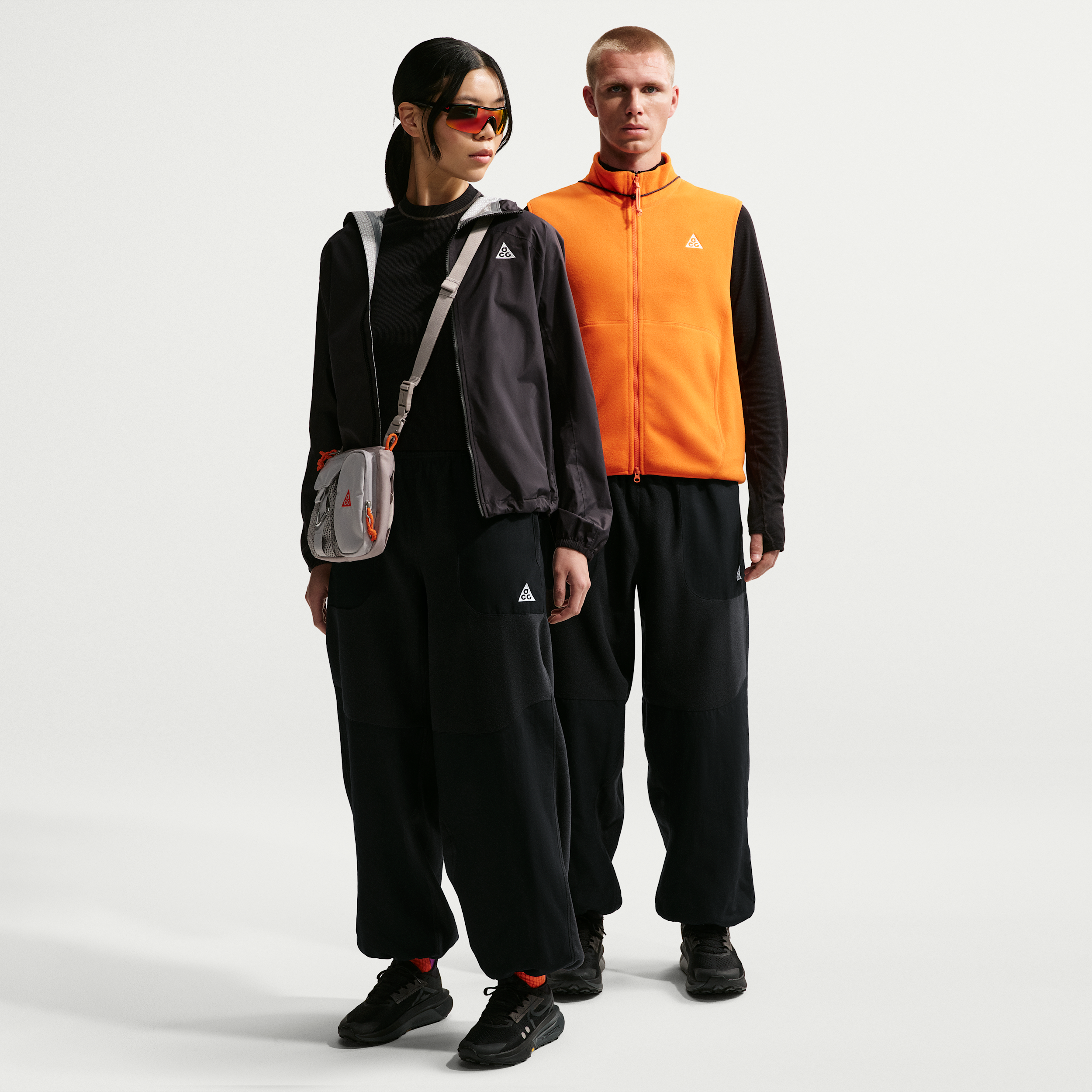 Men's Nike ACG Wolf Tree Plus Fleece Pants in Black | HJ2864-010