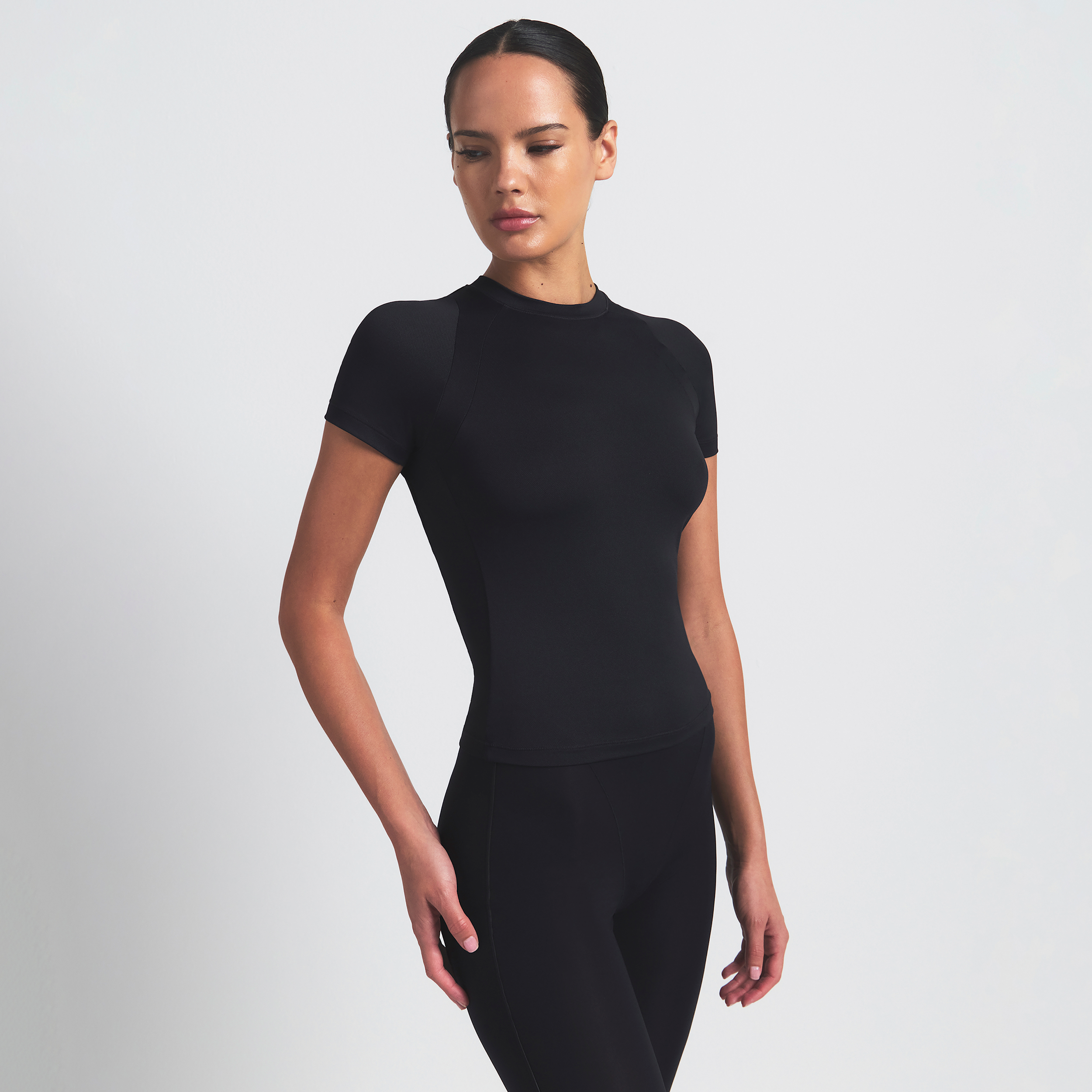 Nike Skims Airy Women's Baby T-shirt In Black