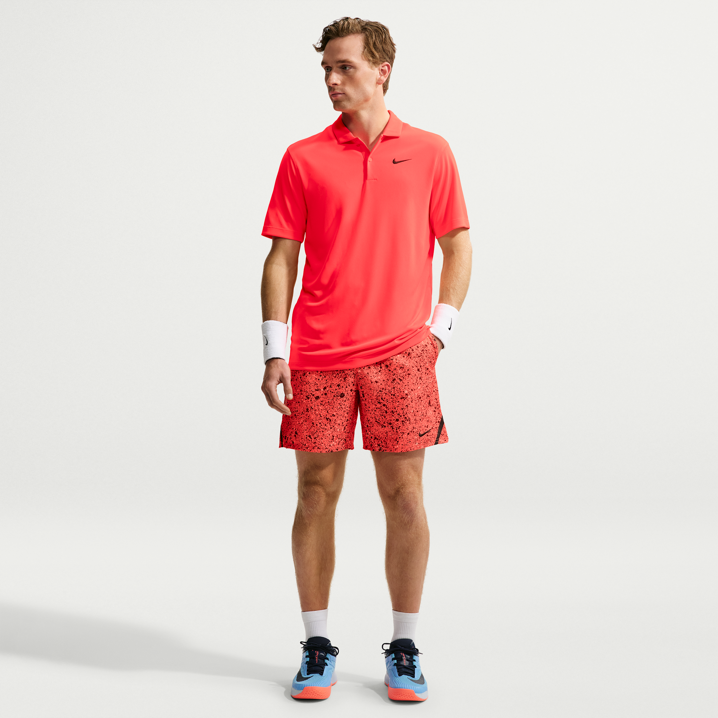 Nike Men's 7â Court Victory Dri-FIT Tennis Short, Small, Bright Crimson