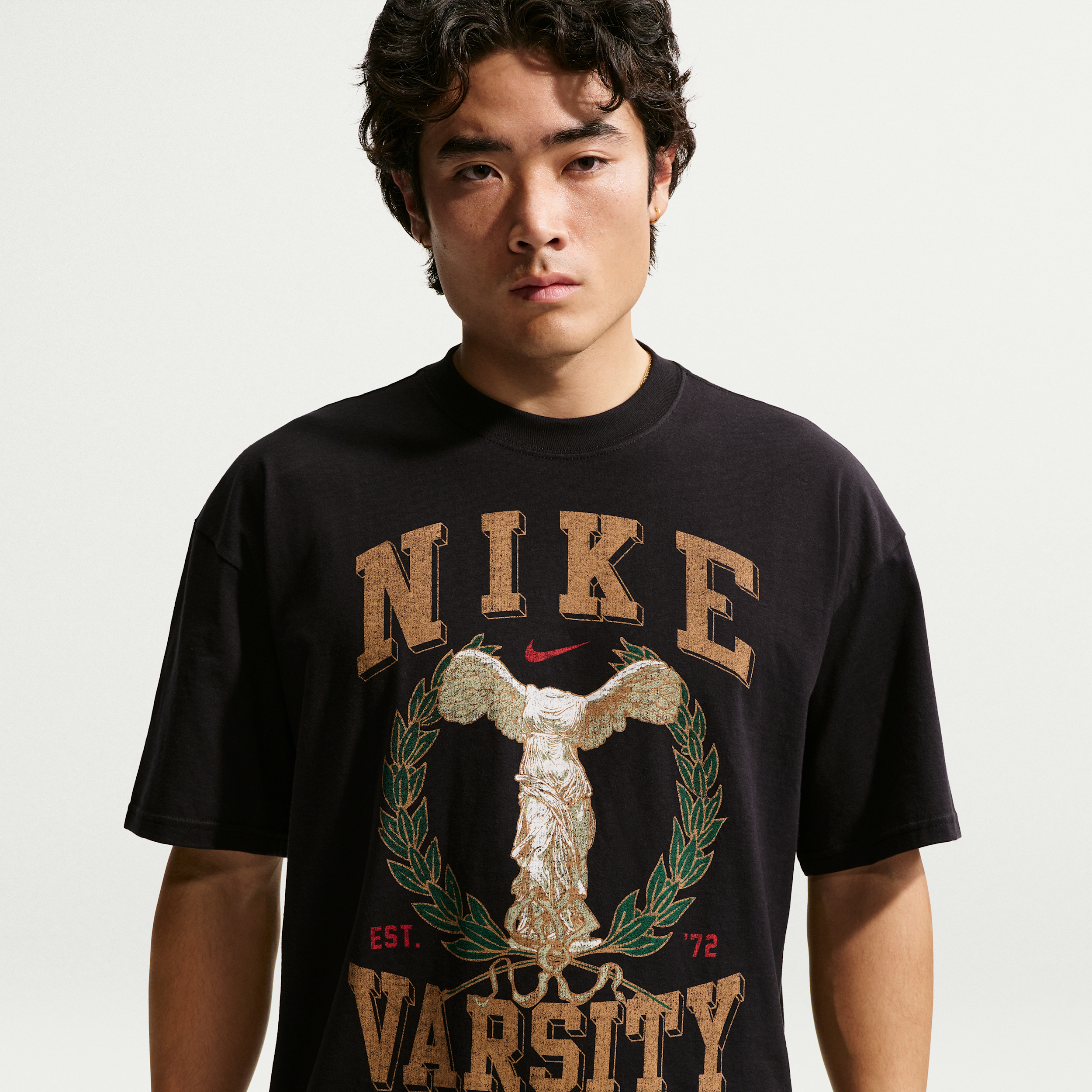 Men's Nike Sportswear T-Shirt in Black | IW3039-010