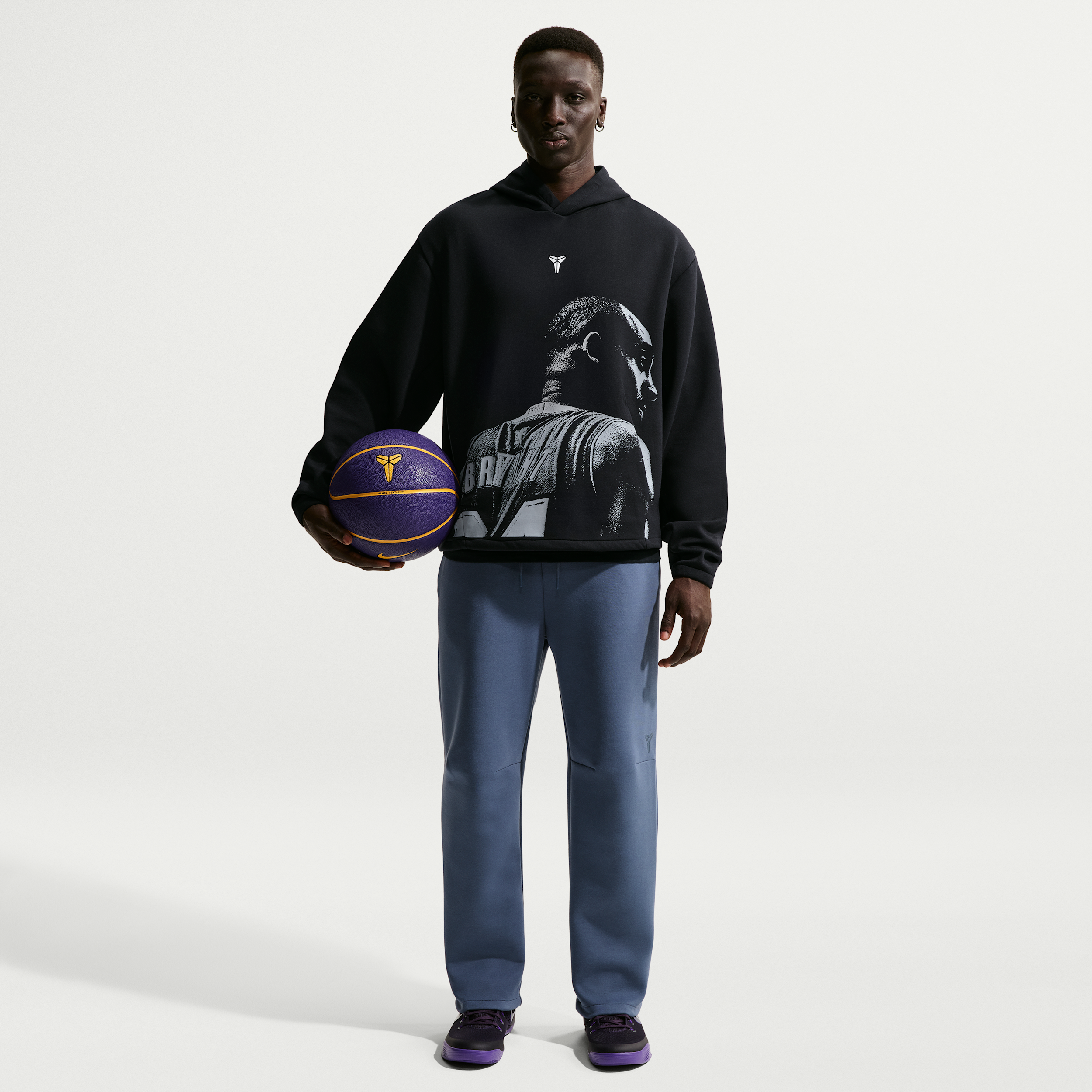 Nike Men's Kobe Dri-FIT Fleece Basketball Pants in Blue | IF4912-491