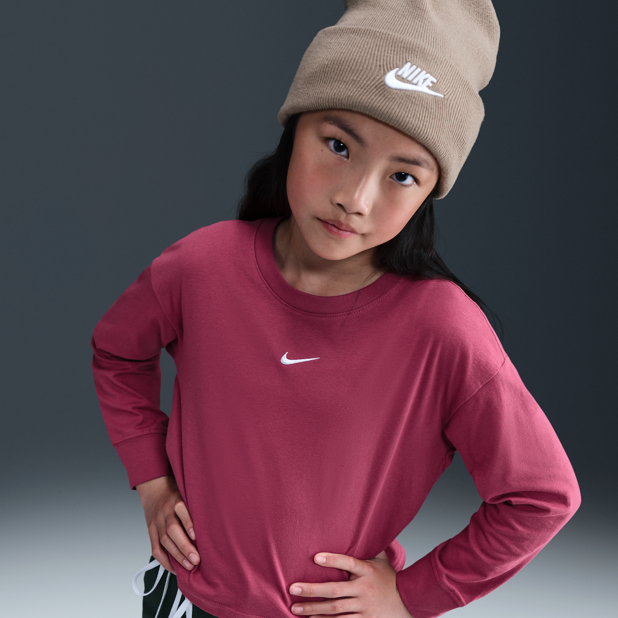 Nike Sportswear Essential Big Kids' (Girls') Long-Sleeve T-Shirt in Purple | FZ5535-634
