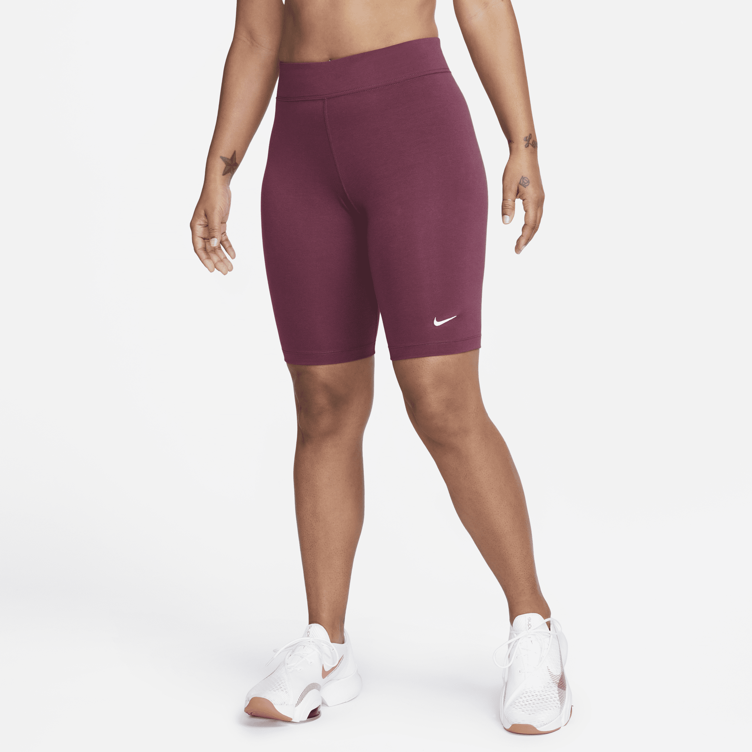 Nike Women's  Sportswear Essential Mid-rise 10" Biker Shorts In Red