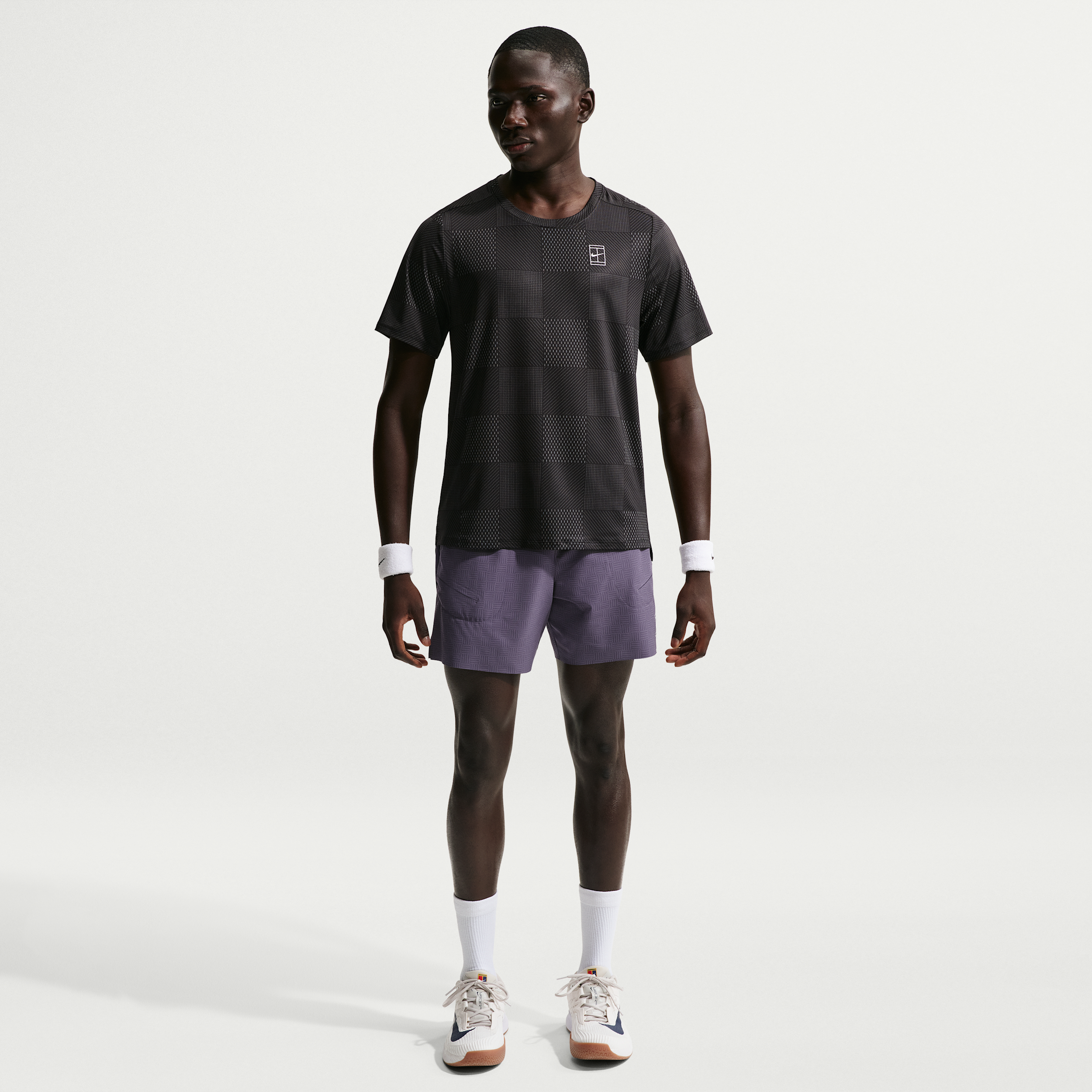 Nike Men's Court Advantage Dri-FIT 6" Tennis Shorts in Purple | IB1071-573