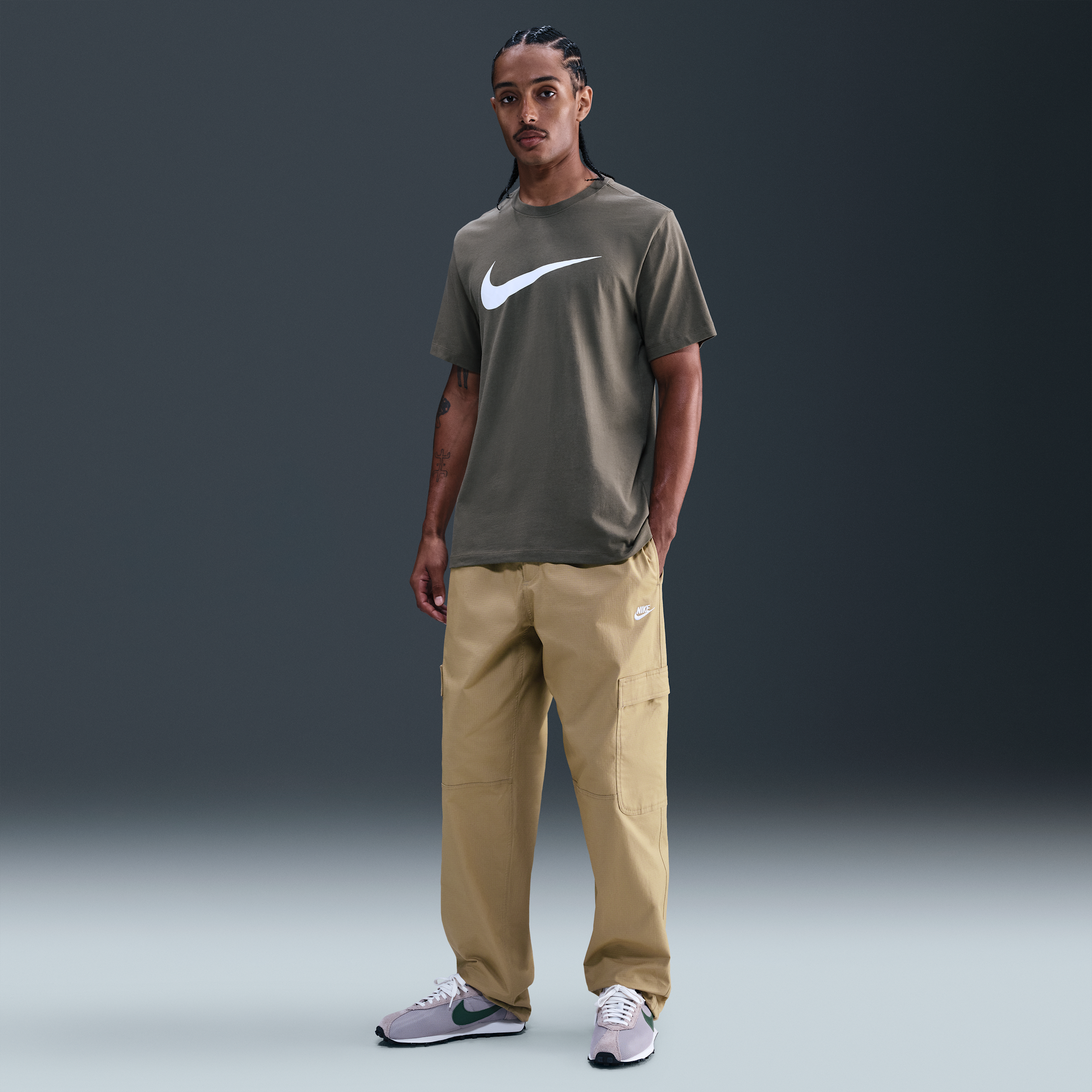 Nike Men's  Sportswear Club Woven Cargo Pants In Brown