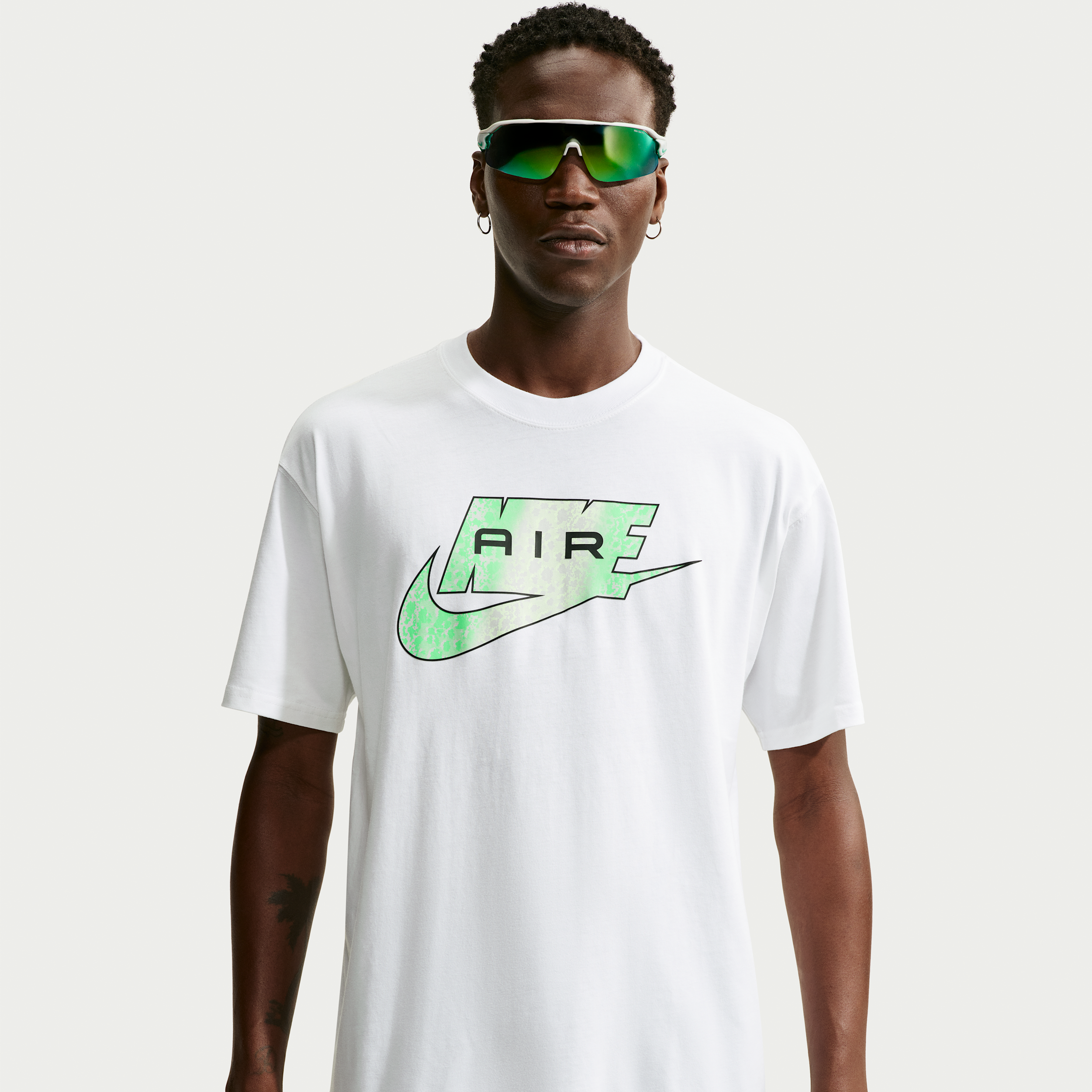 Men's Nike Sportswear T-Shirt in White | IM3753-100