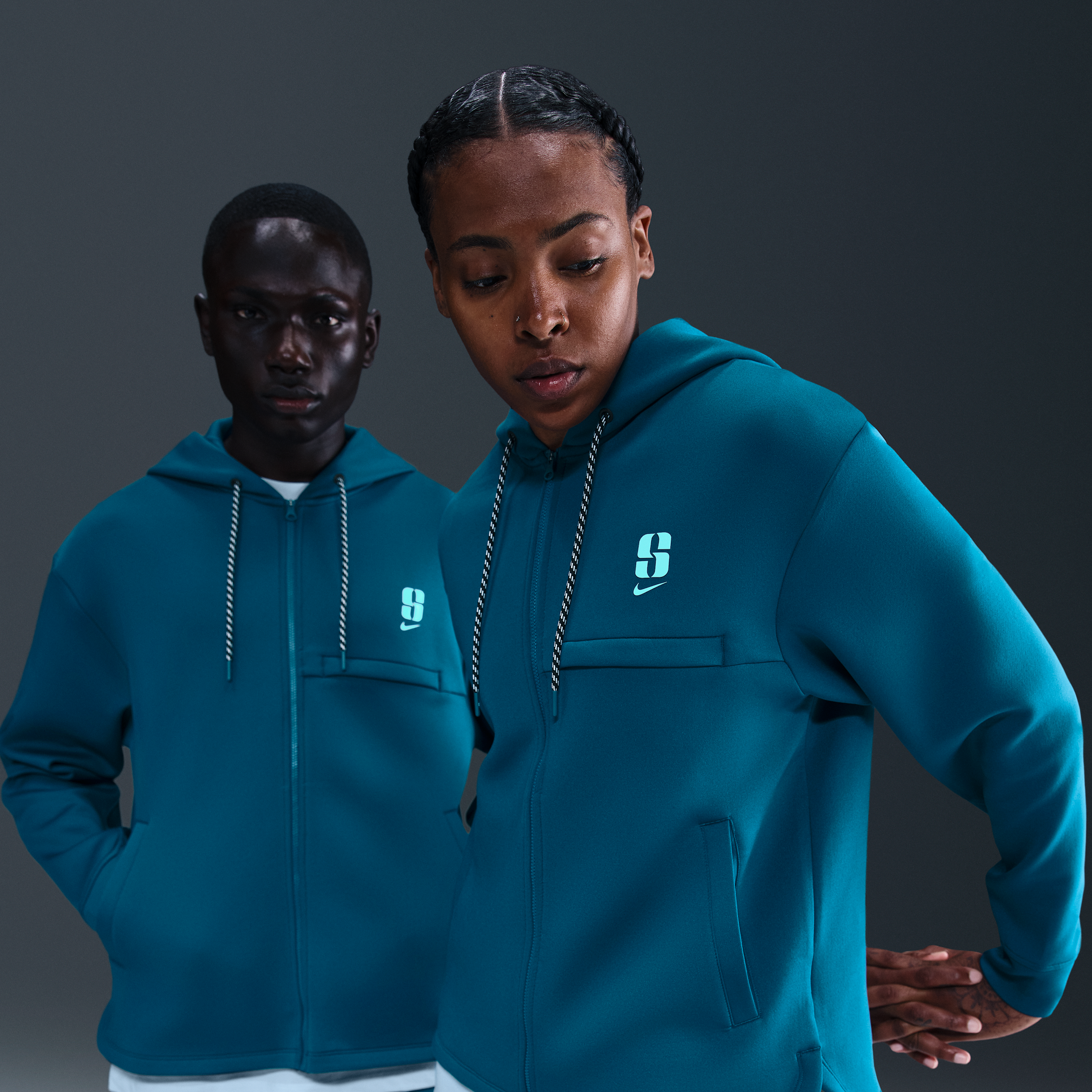 Nike Dri-fit Sabrina Signature Loose Full-zip Basketball Hoodie In Blue