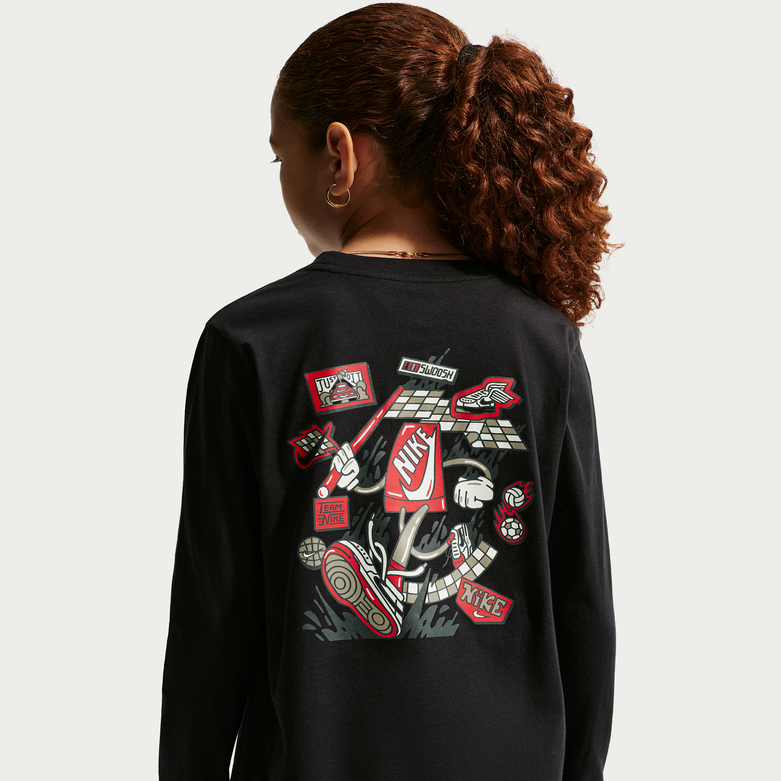 Nike Sportswear Big Kids' Long-Sleeve T-Shirt in Black | IO1994-010