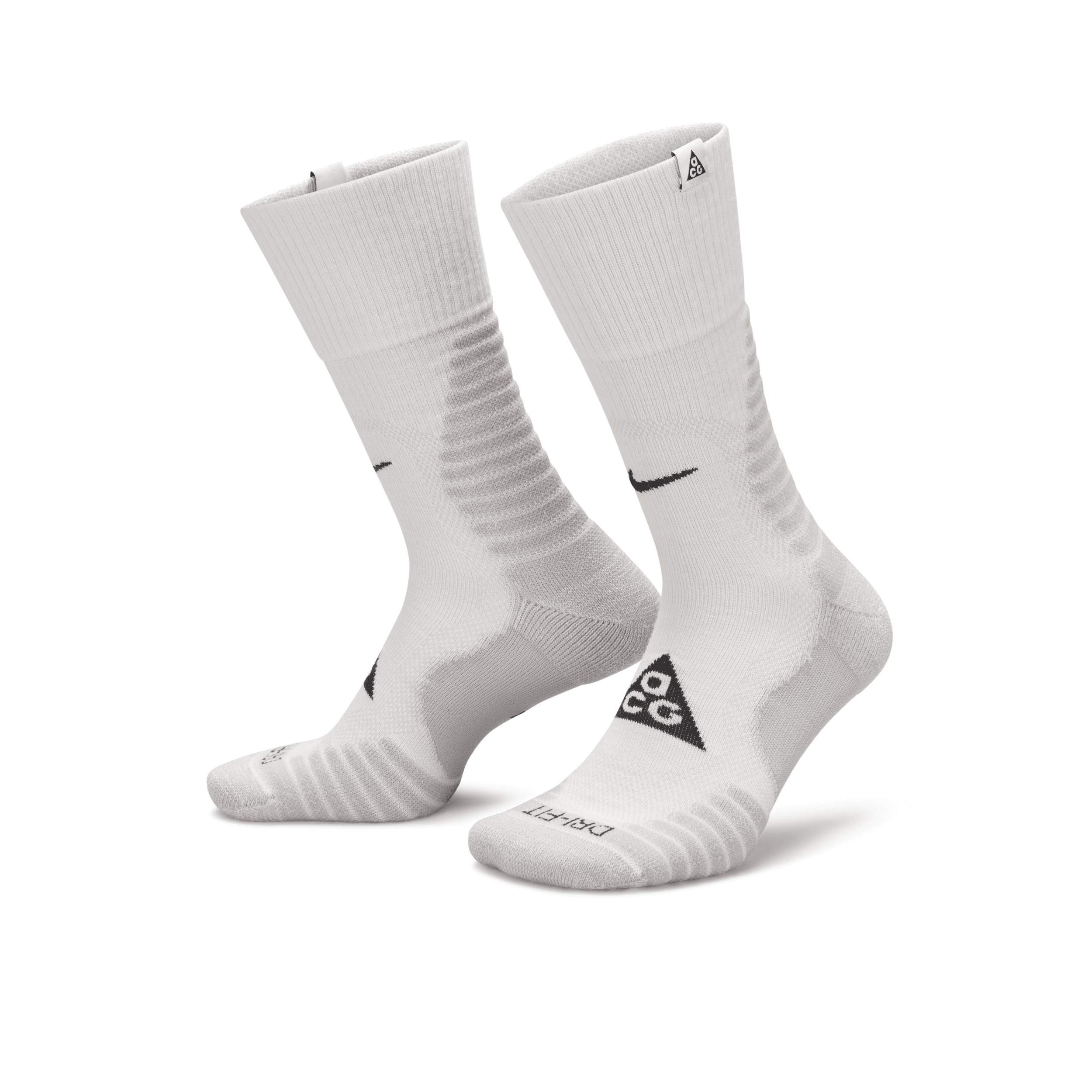 Nike Unisex  Acg Outdoor Cushioned Crew Socks In White