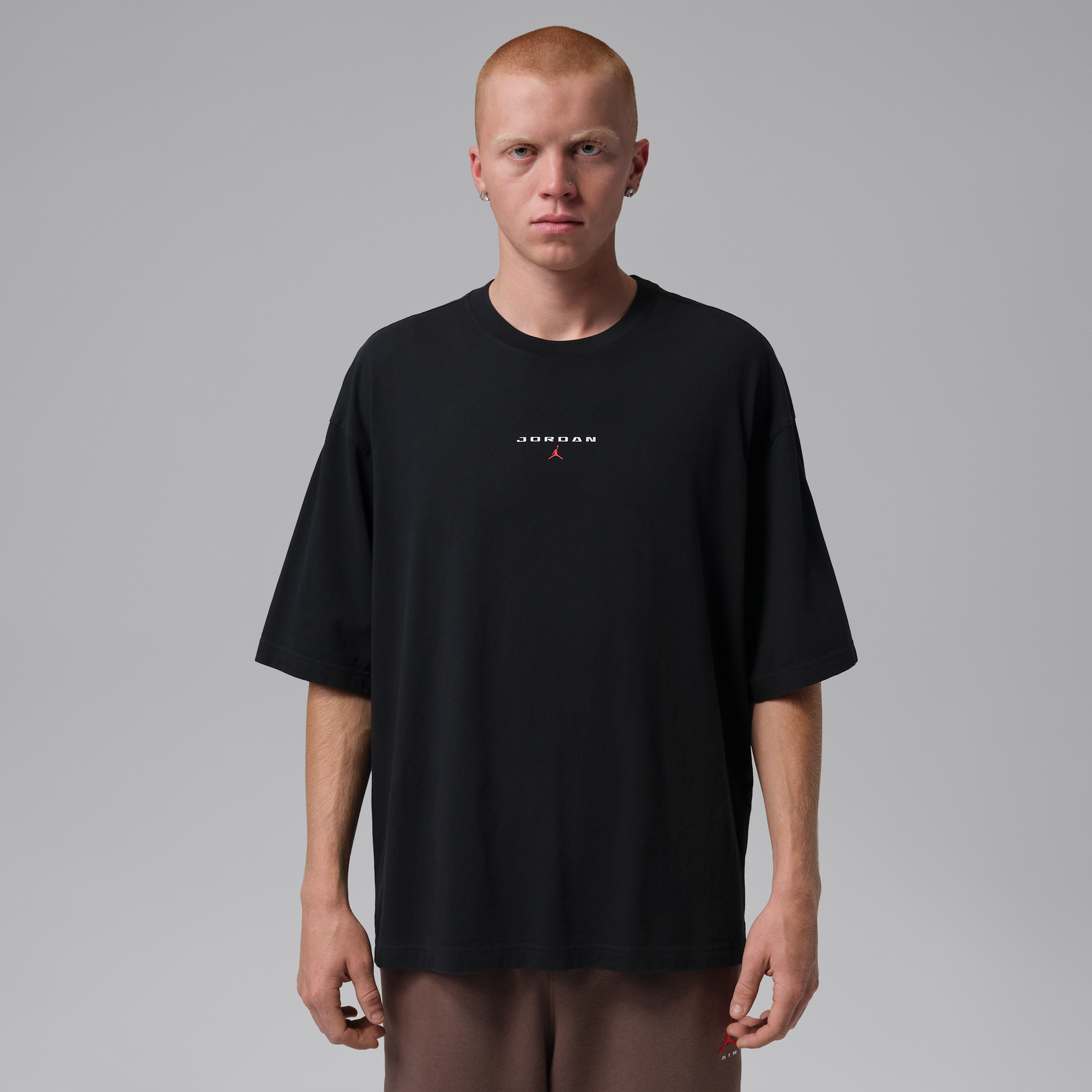 Men's Jordan Flight Essentials Oversized Patch T-Shirt in Black | IO0034-010