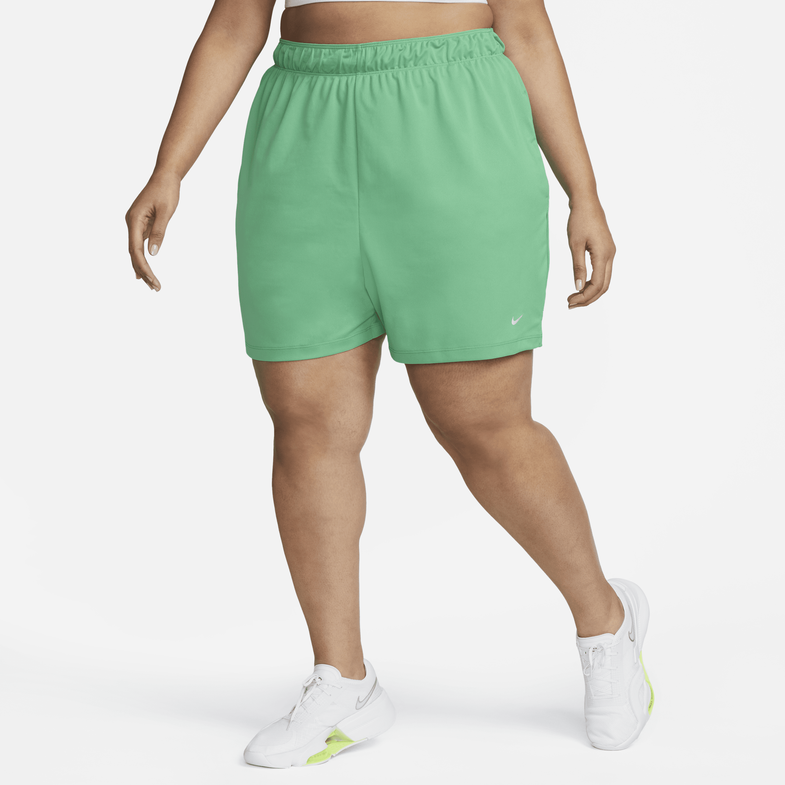 Nike Women's Dri-fit Attack Mid-rise 5" Unlined Shorts (plus Size) In Green