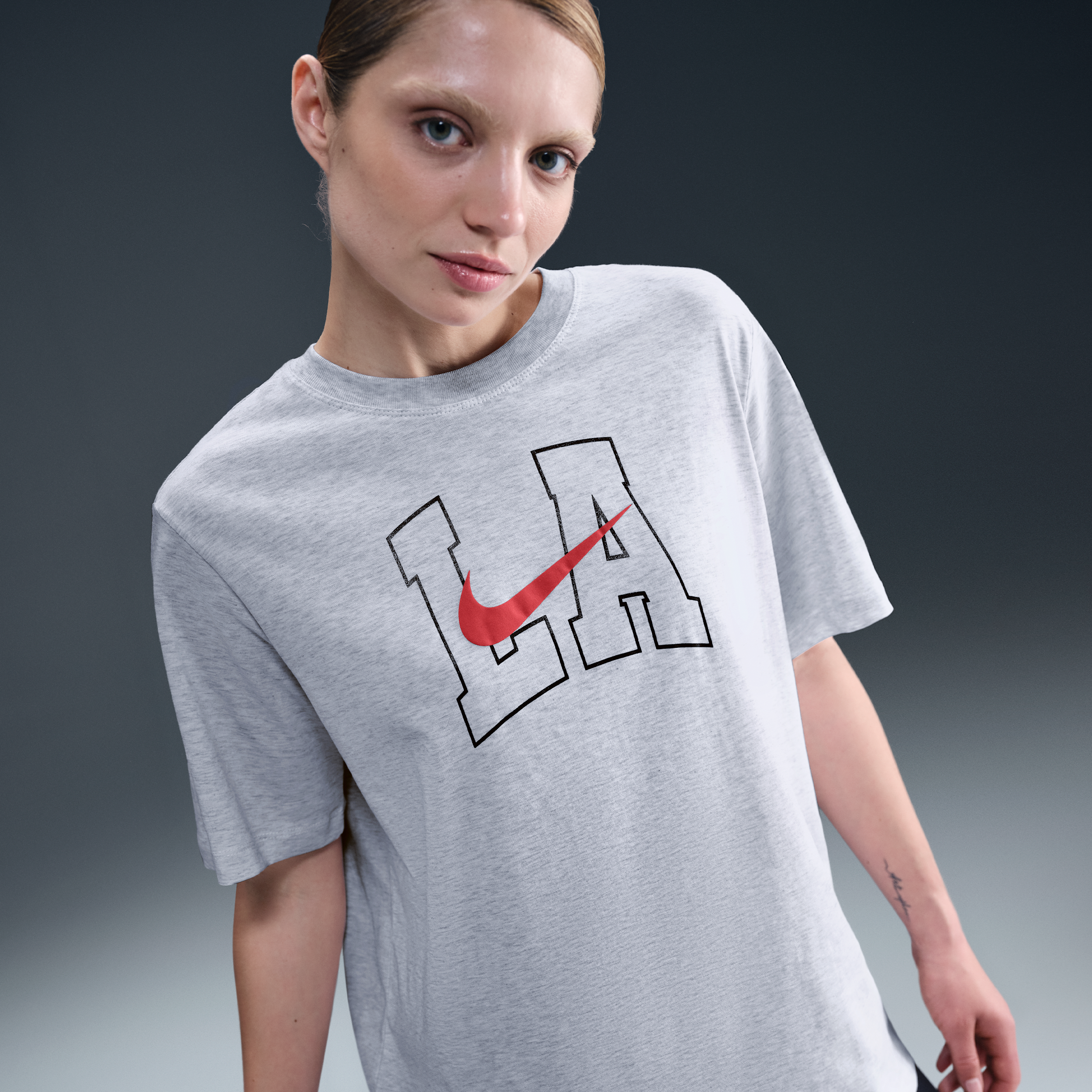 Nike Women's Sportswear Essential T-shirt