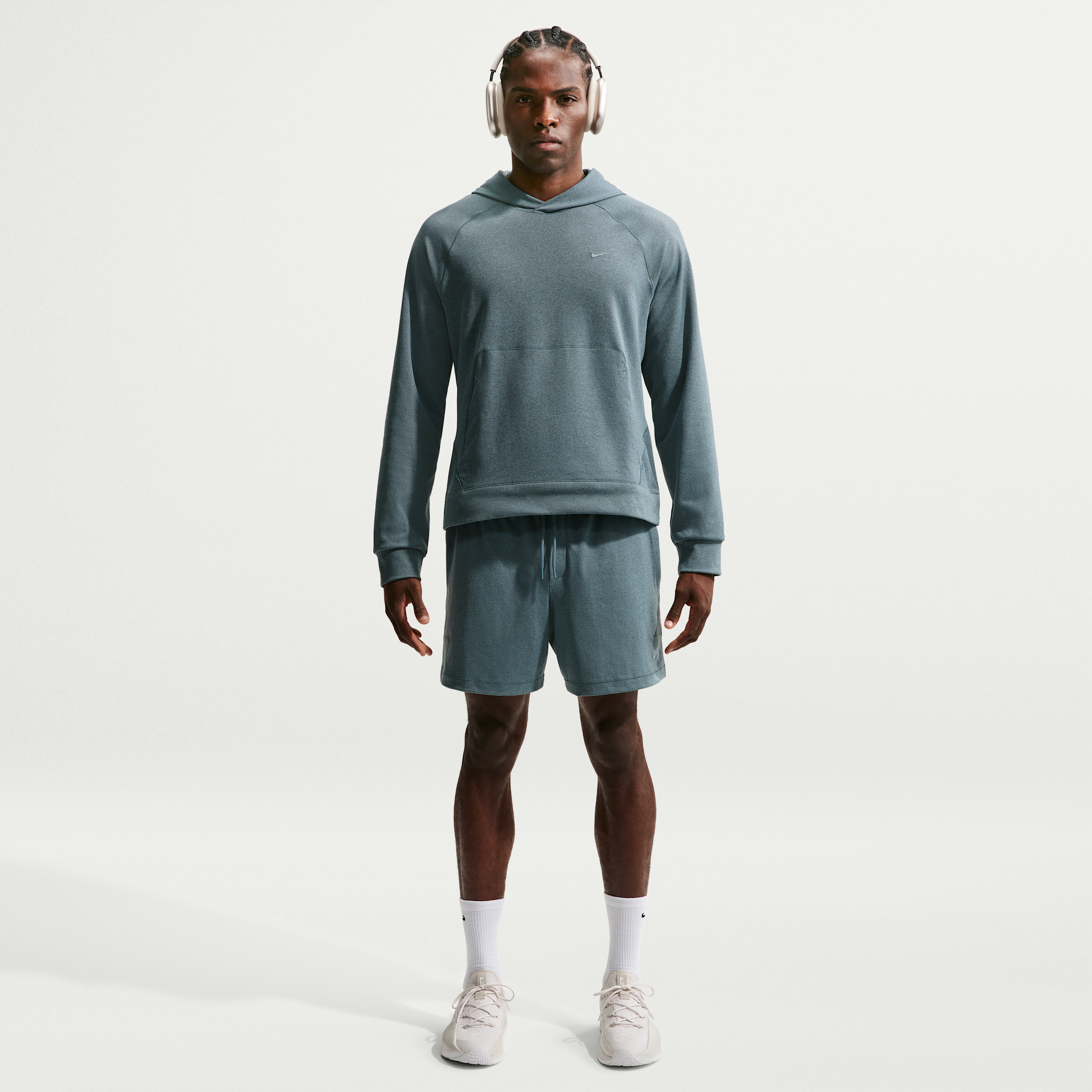 Nike Men's Primary NanoKnit Dri-FIT 7" Performance Shorts in Grey | II1310-381