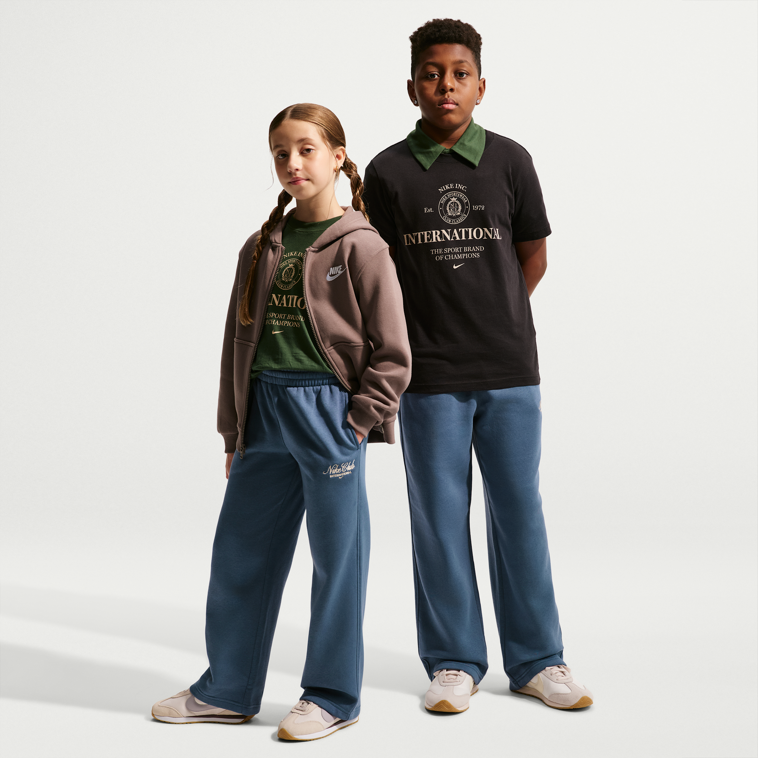 Nike Sportswear Club Fleece Big Kids' Open-Hem Pants in Blue | IW6285-491