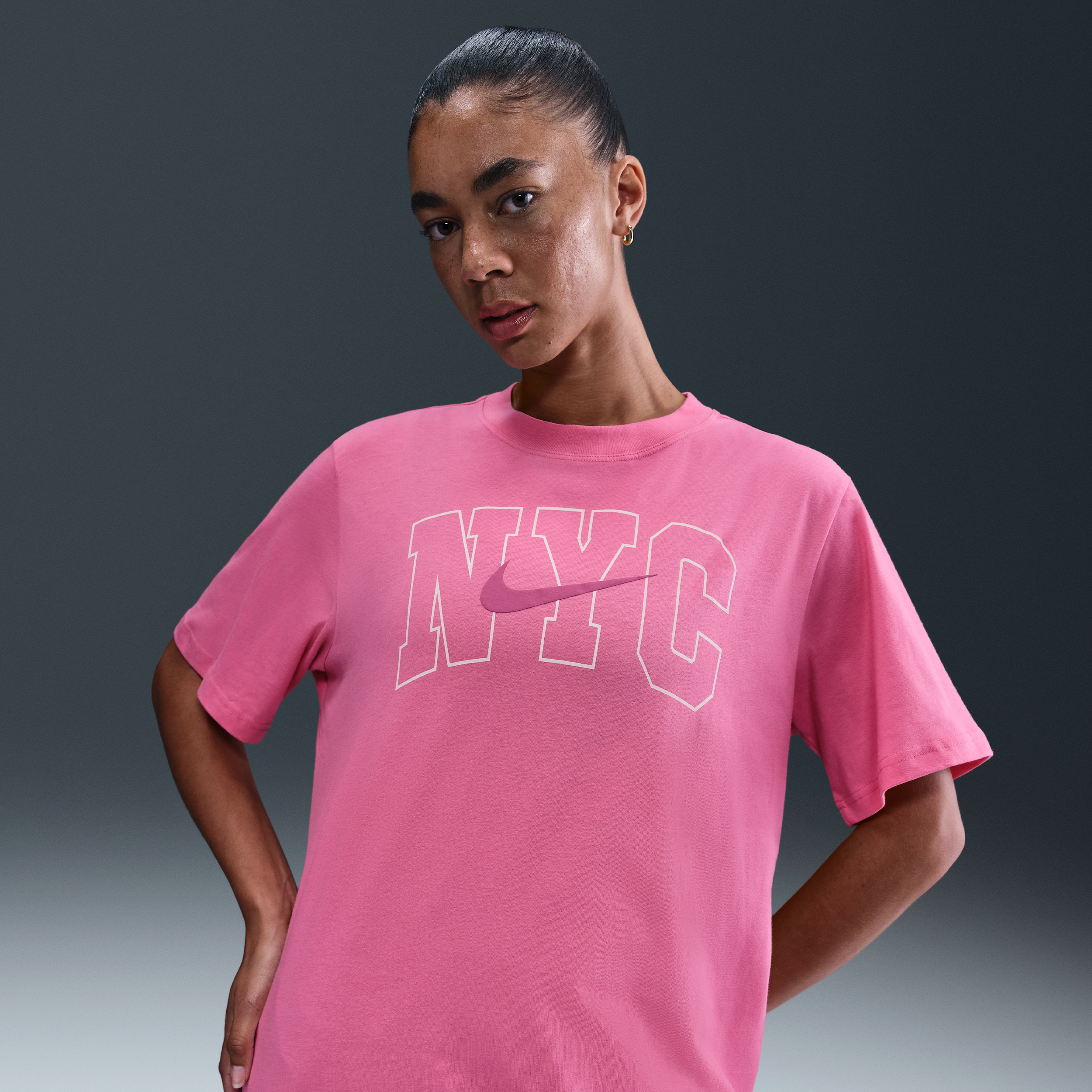 Nike Women's  Sportswear Essential T-shirt