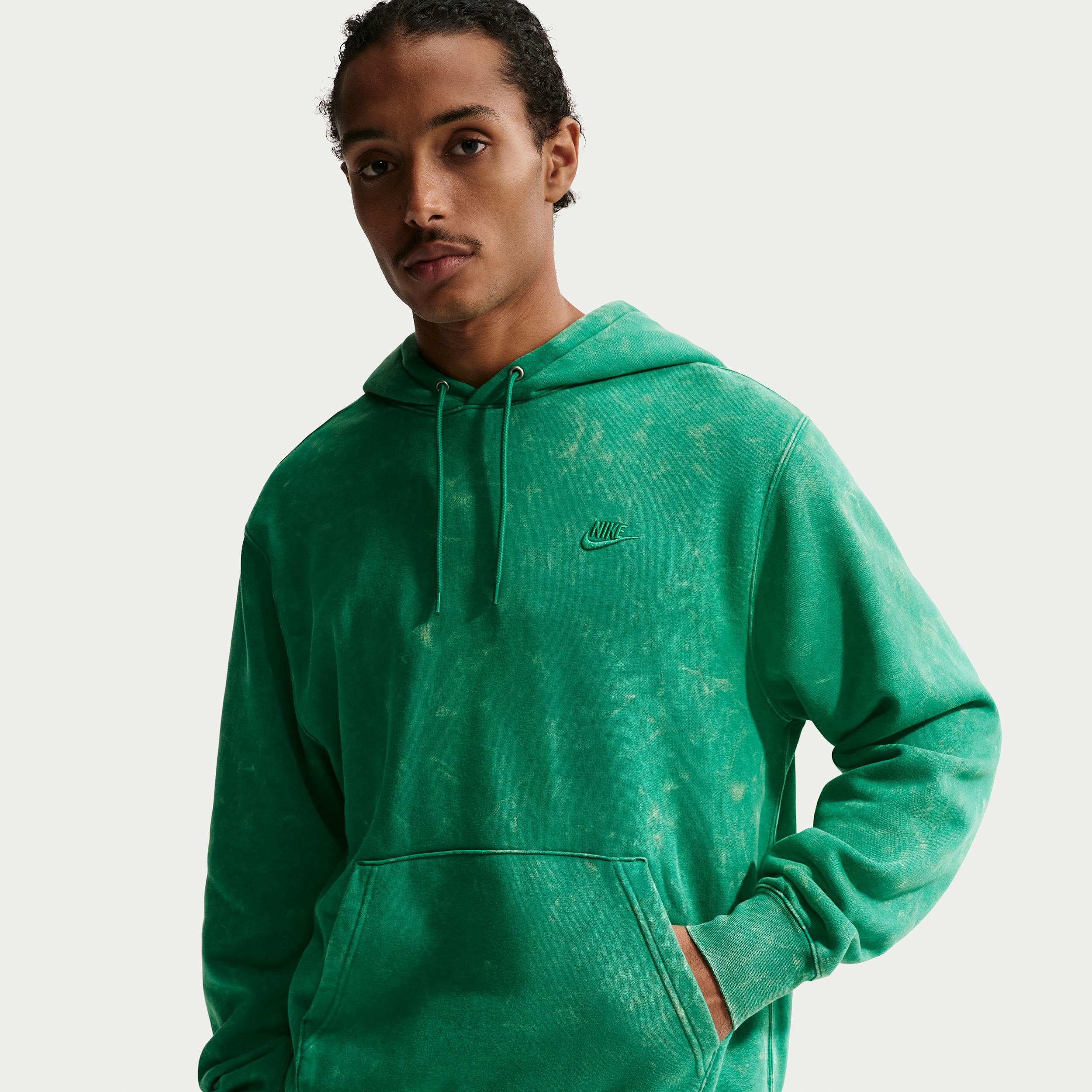 Men's Nike Sportswear Club Washed Fleece Hoodie in Green | IQ1219-365