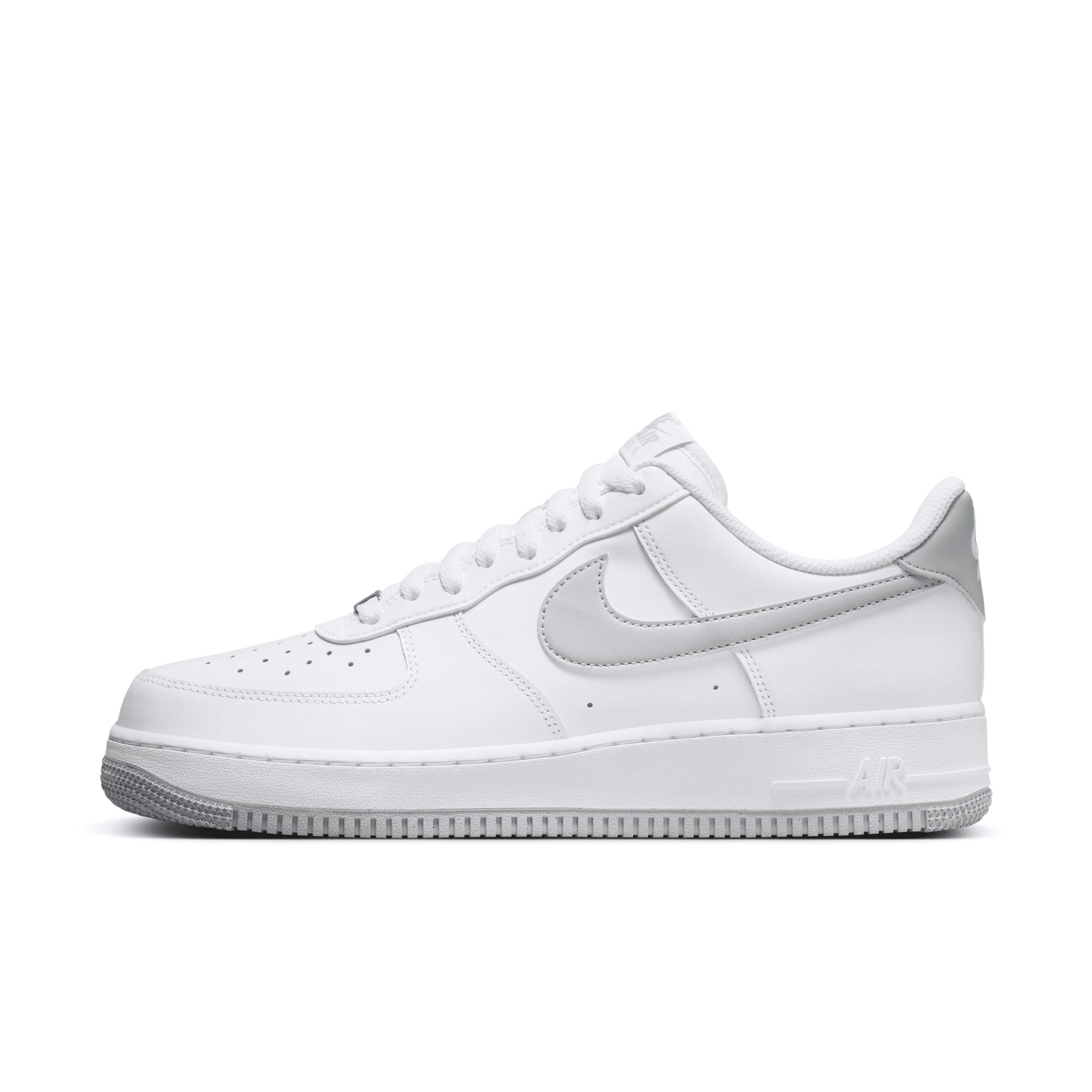 Nike Men's Air Force 1 '07 Shoes In White