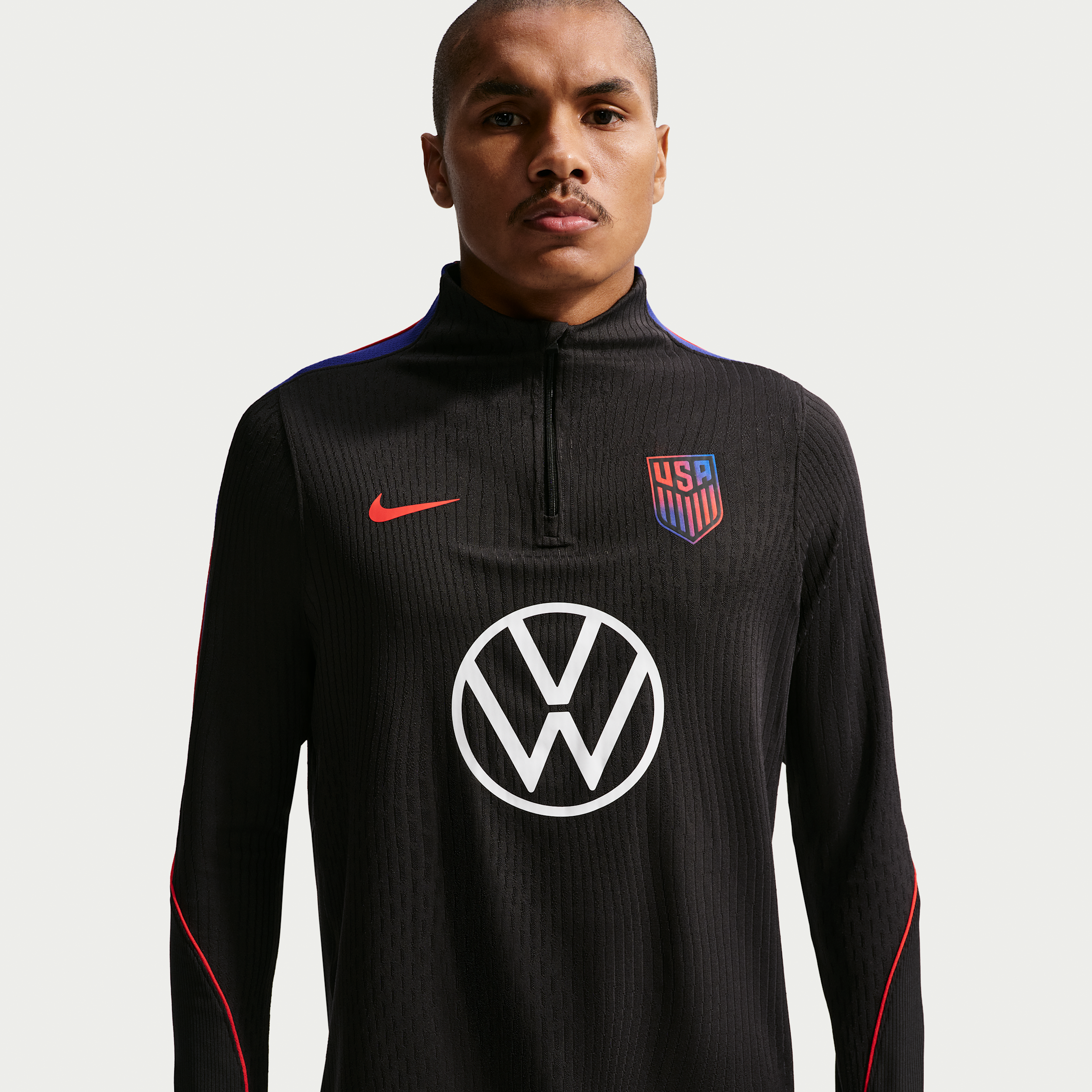 Nike Men's Black Usmnt 2026 Strike Elite Dri-fit Adv Long Sleeve Quarter-Zip Drill Sweatshirt - Black