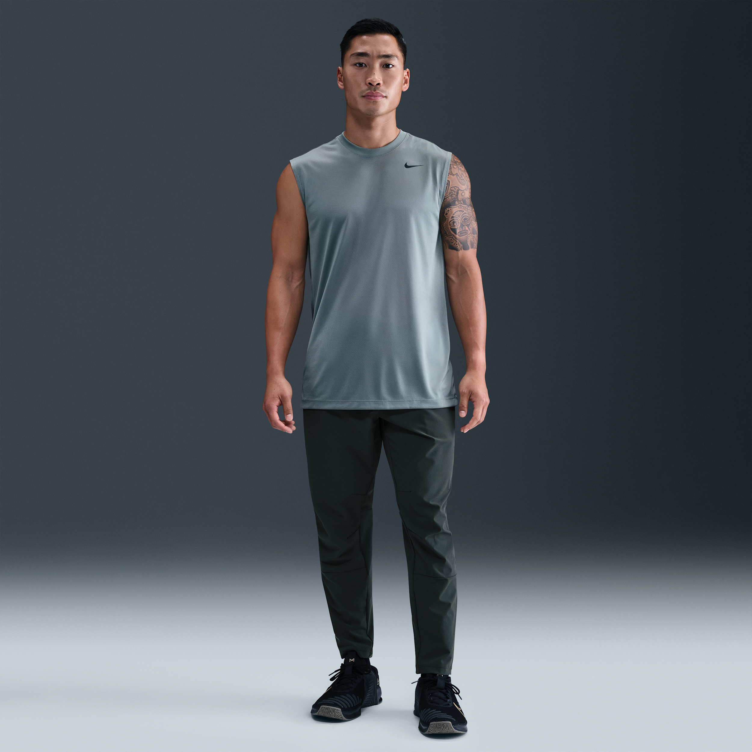 Nike Men's Unlimited Dri-fit Tapered Leg Versatile Pants In Green
