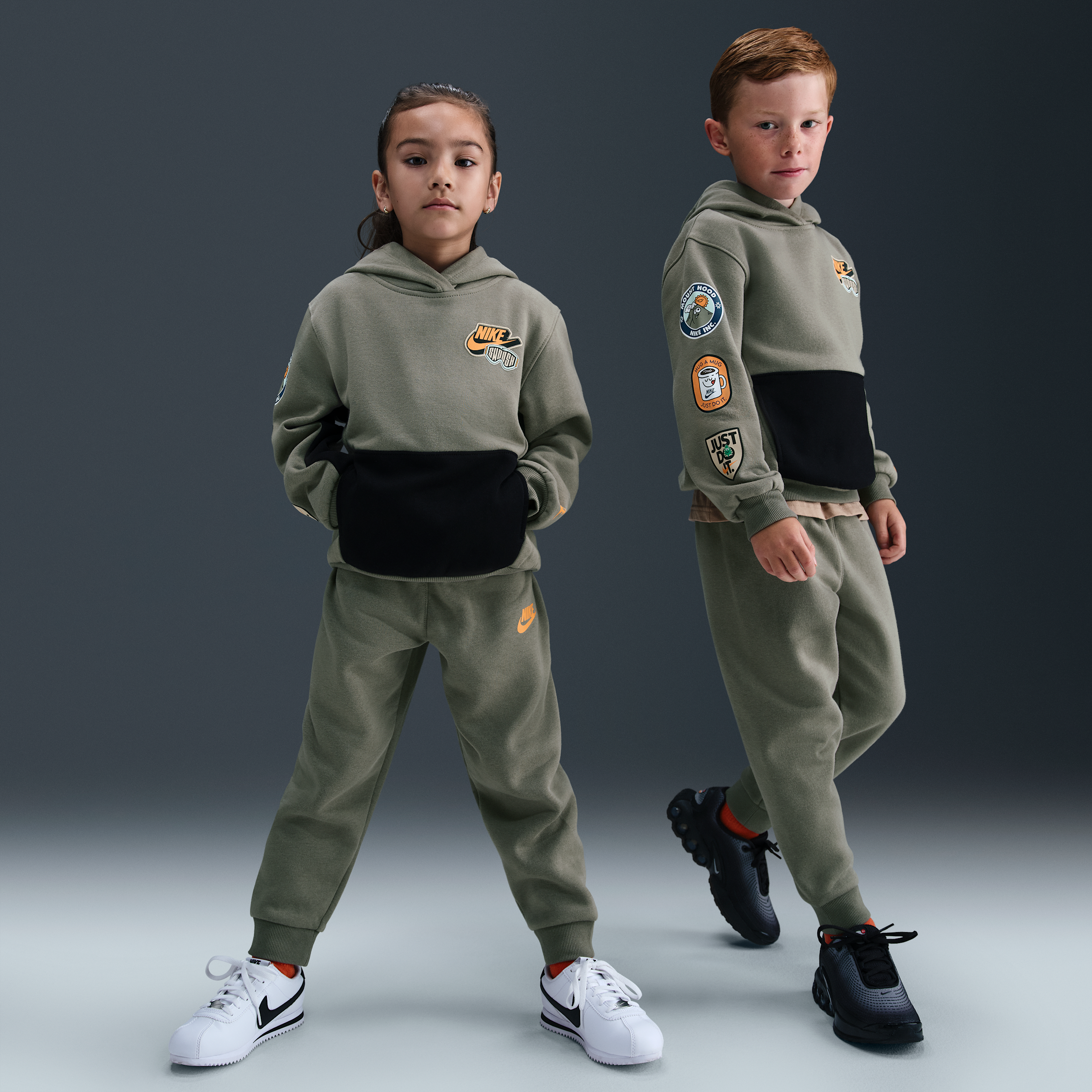 Nike Little Kids' Fleece Pullover Hoodie And Jogger Pants Set In Green
