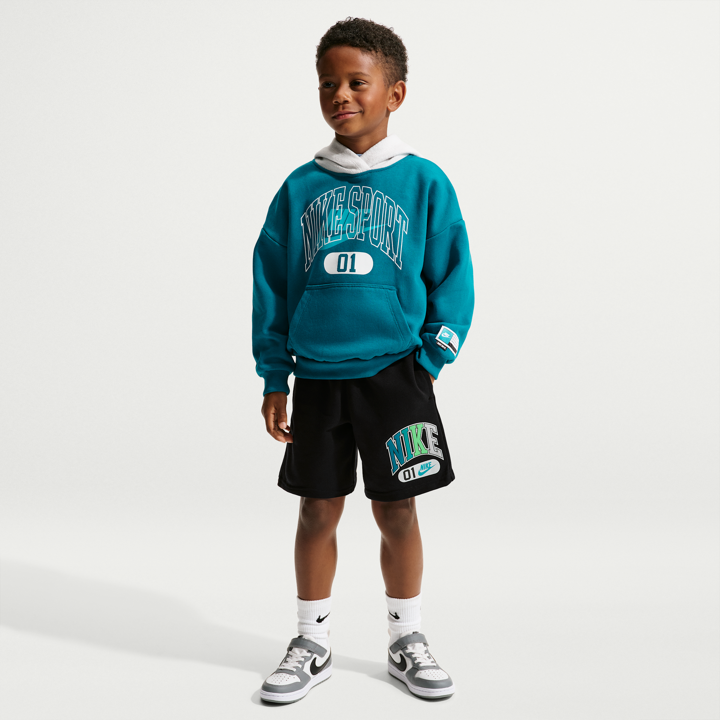 Nike Sportswear Little Kids' Multisport Fleece Shorts in Black | 86P208-023