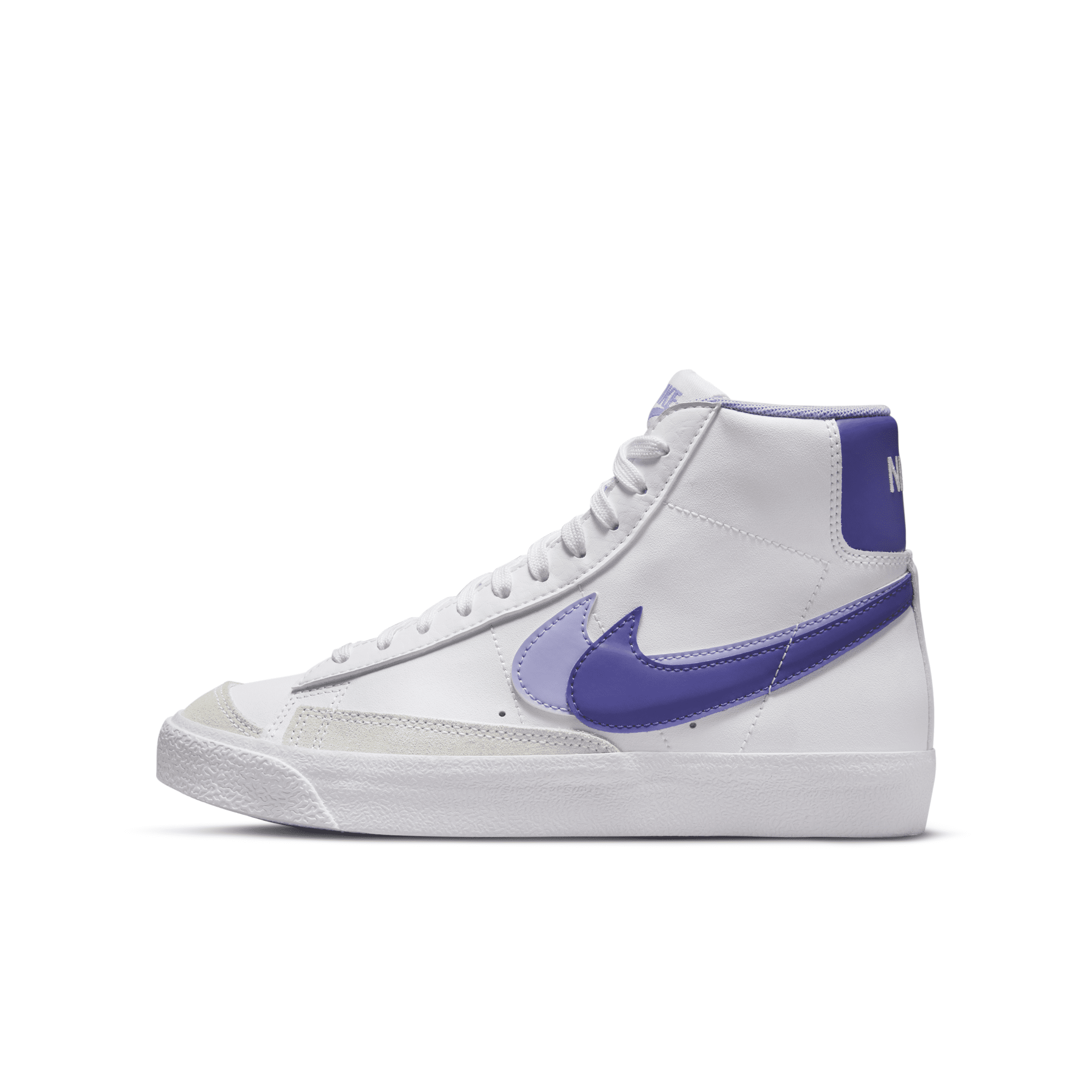 Nike Blazer Mid '77 SE Big Kids' Shoes in White, Size: 6Y | DZ4458-100