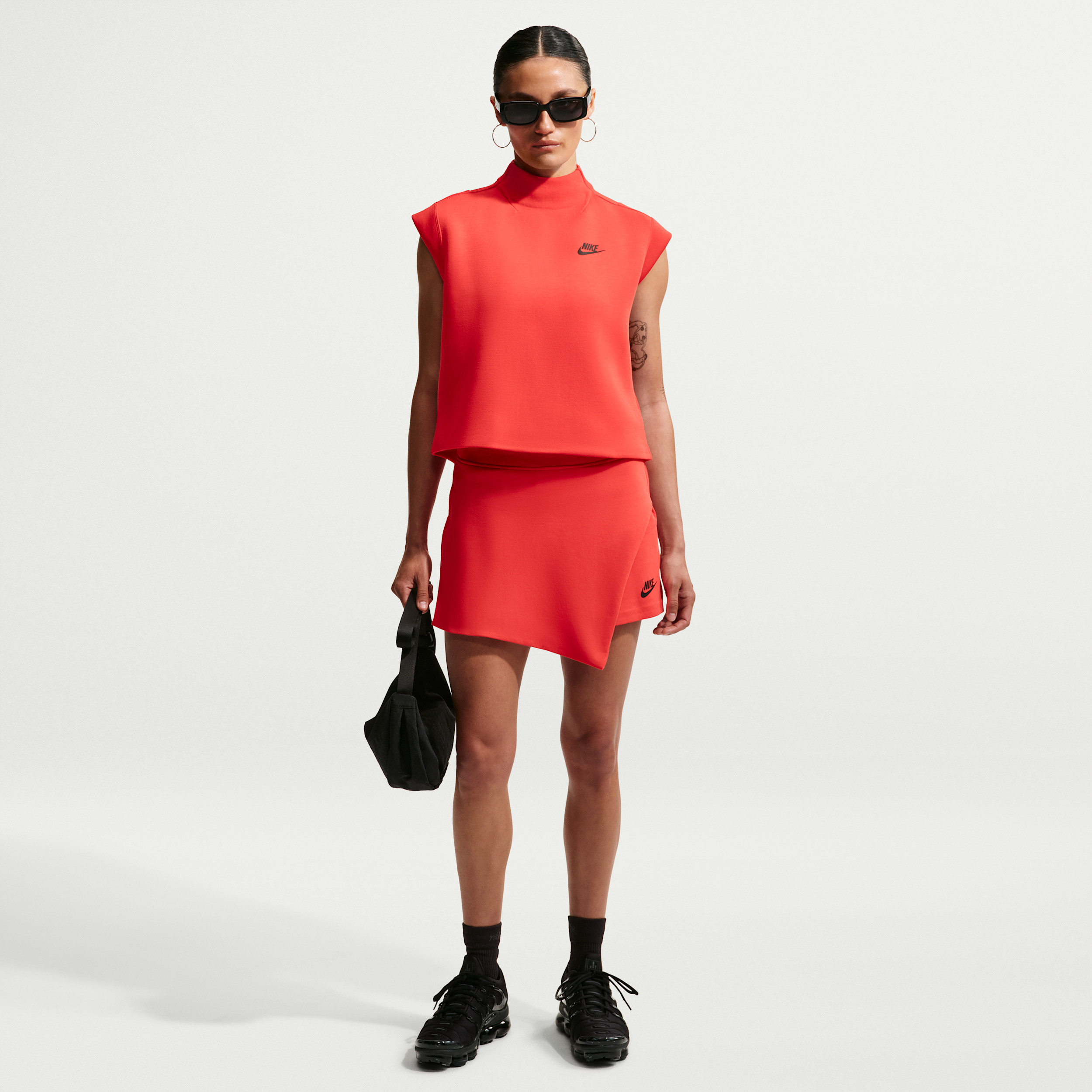 Women's Nike Sportswear Tech Fleece Mid-Rise Skort in Red | IR1711-696