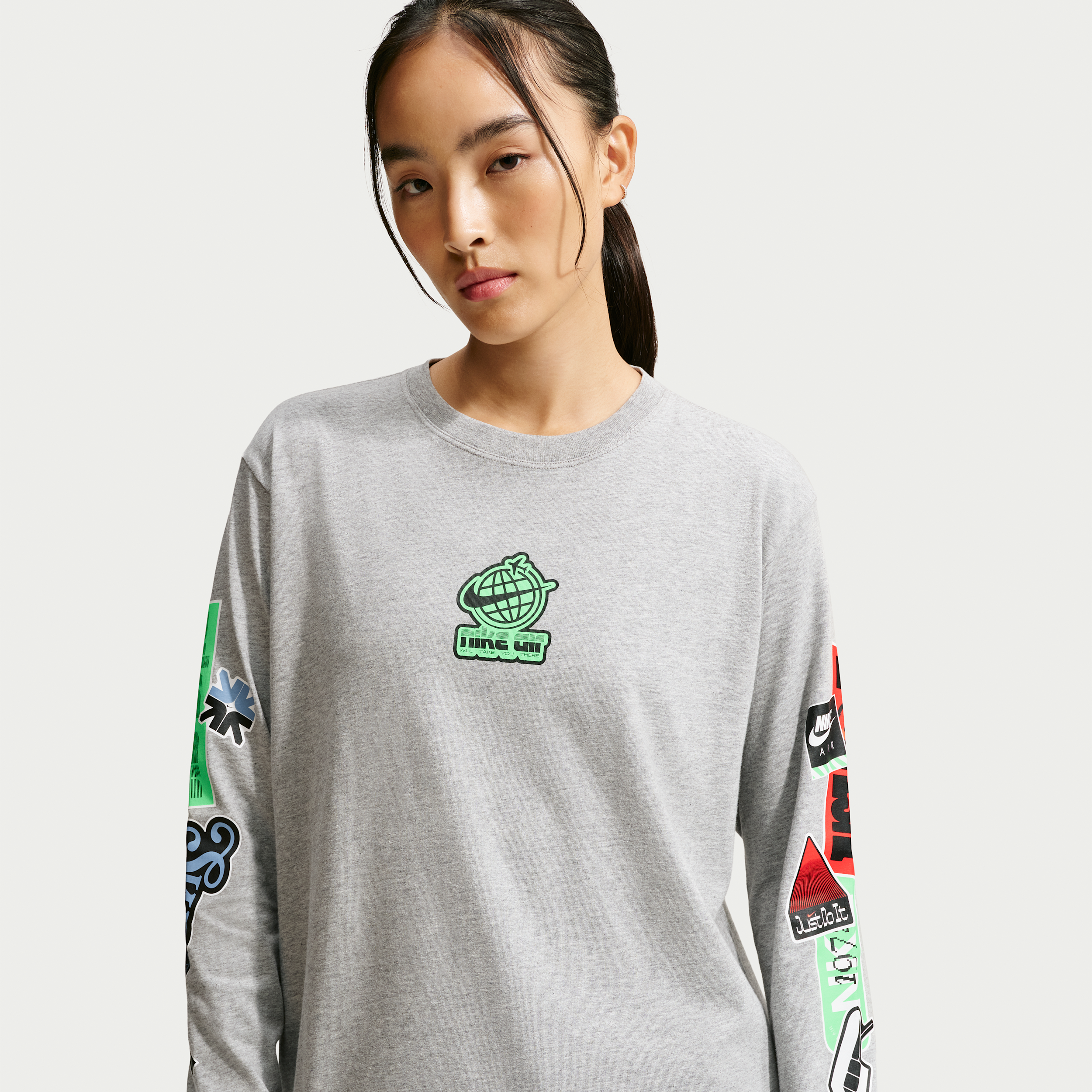 Women's Nike Sportswear Classic Oversized Long-Sleeve T-Shirt in Grey | IM6381-063