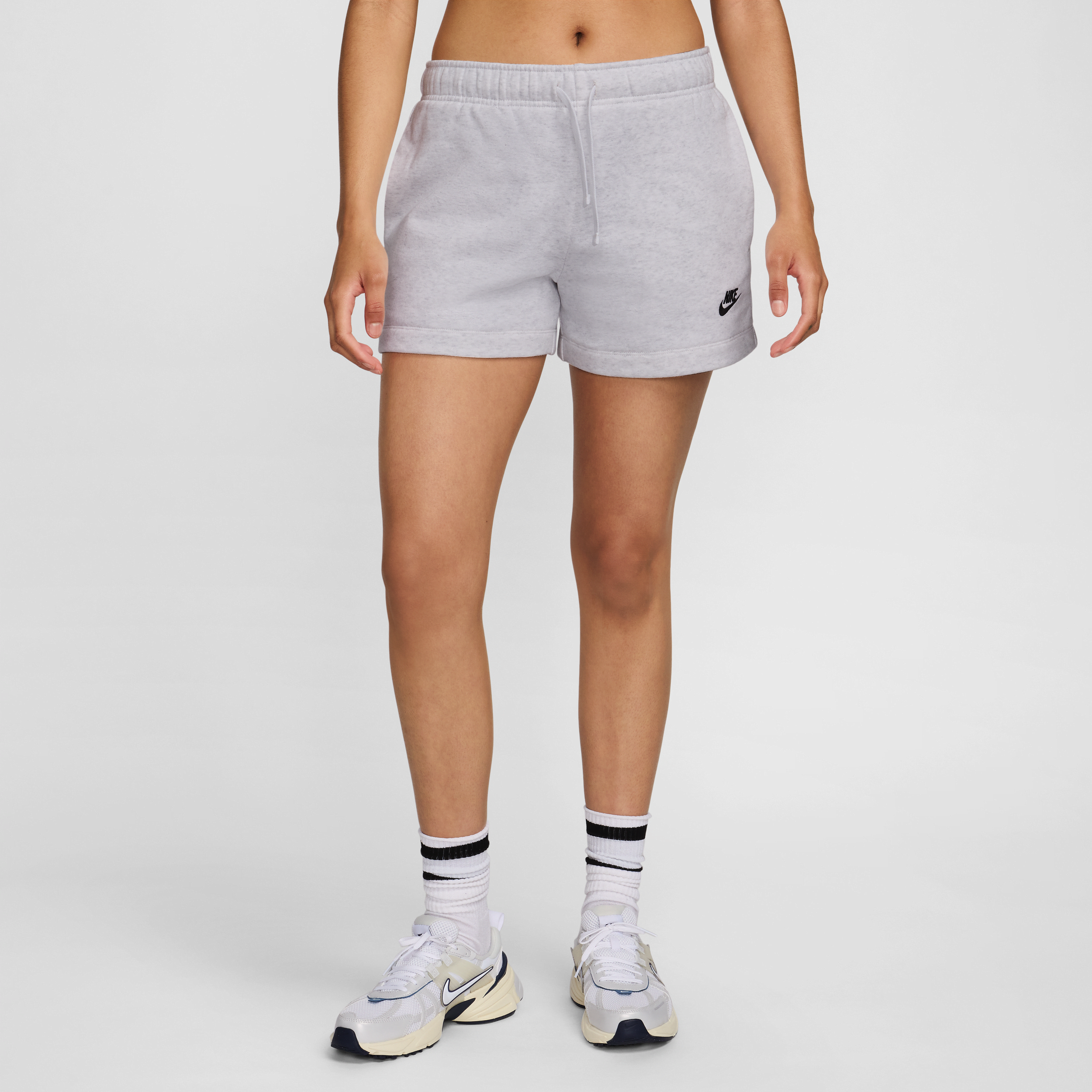 NIKE WOMEN'S SPORTSWEAR CLUB FLEECE MID-RISE SHORTS 1015570179