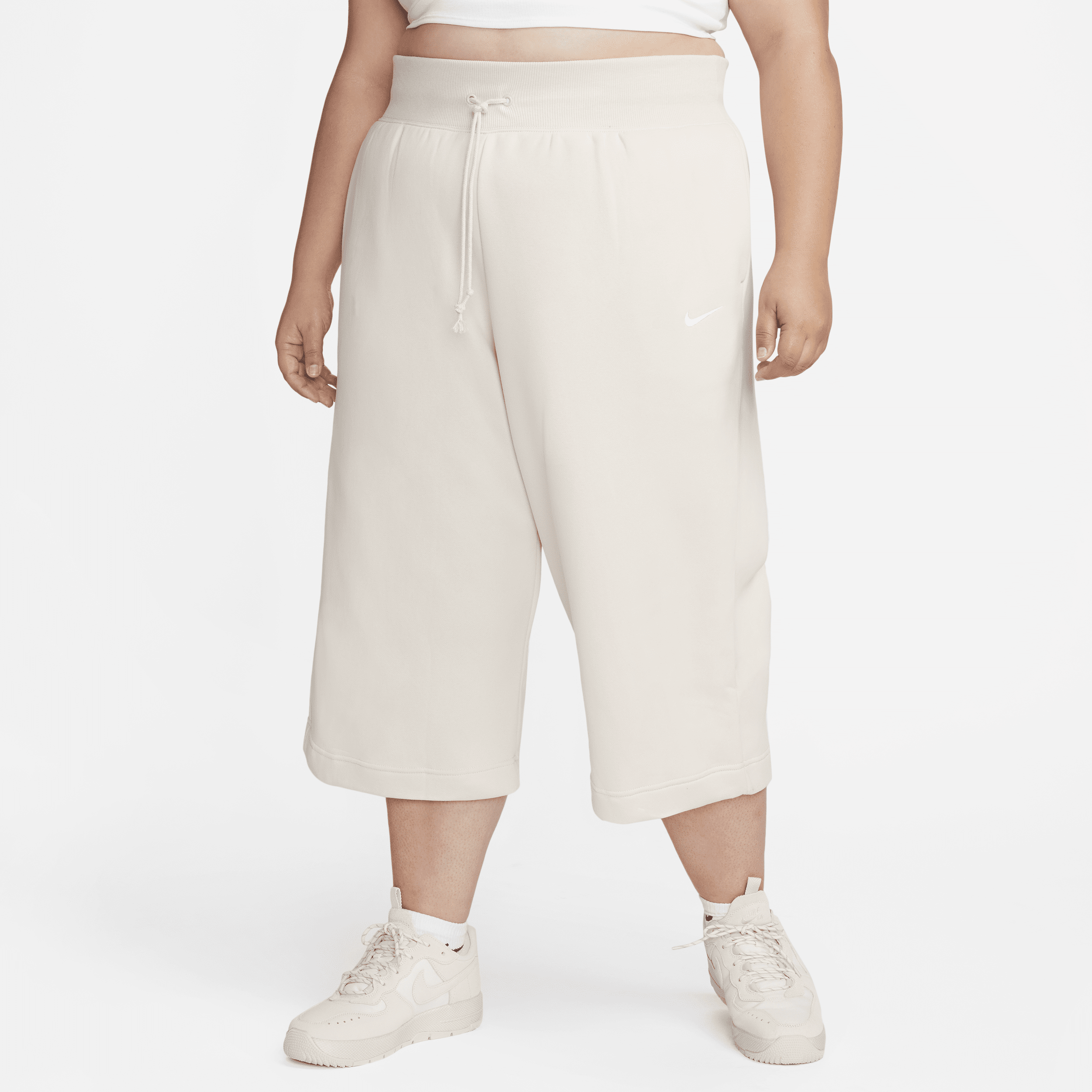 Nike Women's  Sportswear Phoenix Fleece High-waisted Cropped Sweatpants (plus Size) In Brown