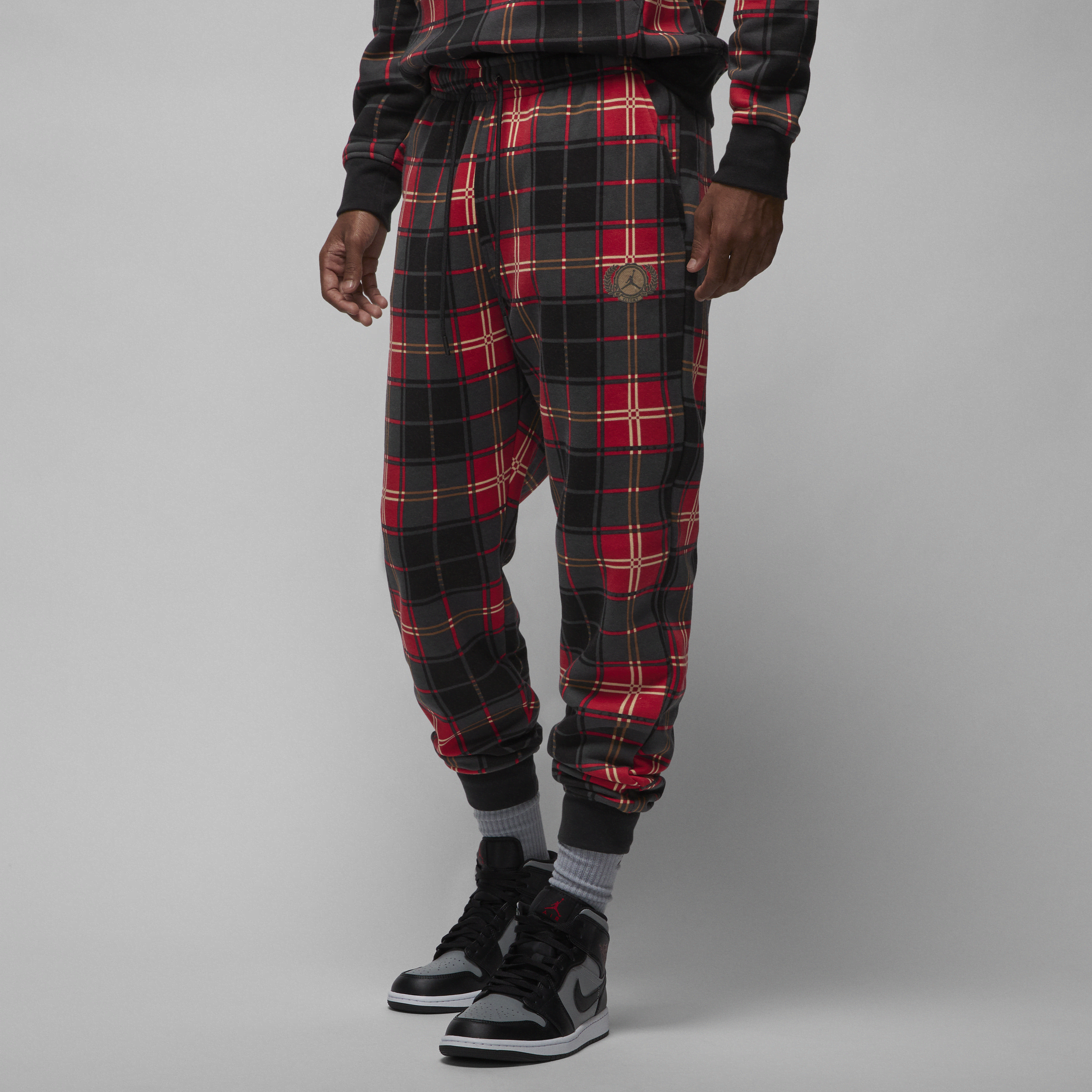 Jordan Men's  Essential Holiday Fleece Pants In Red