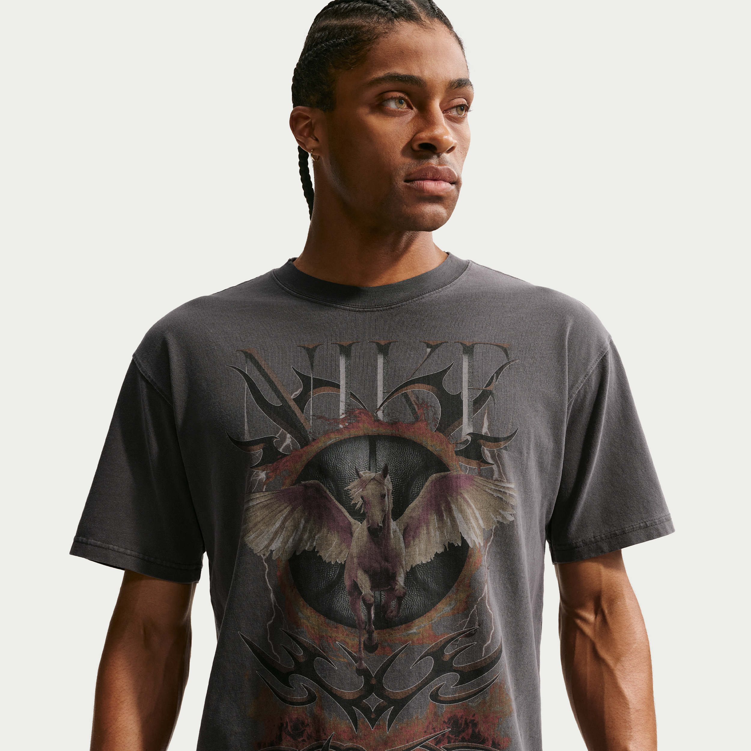 Nike Men's Basketball T-Shirt in Black | II0677-010