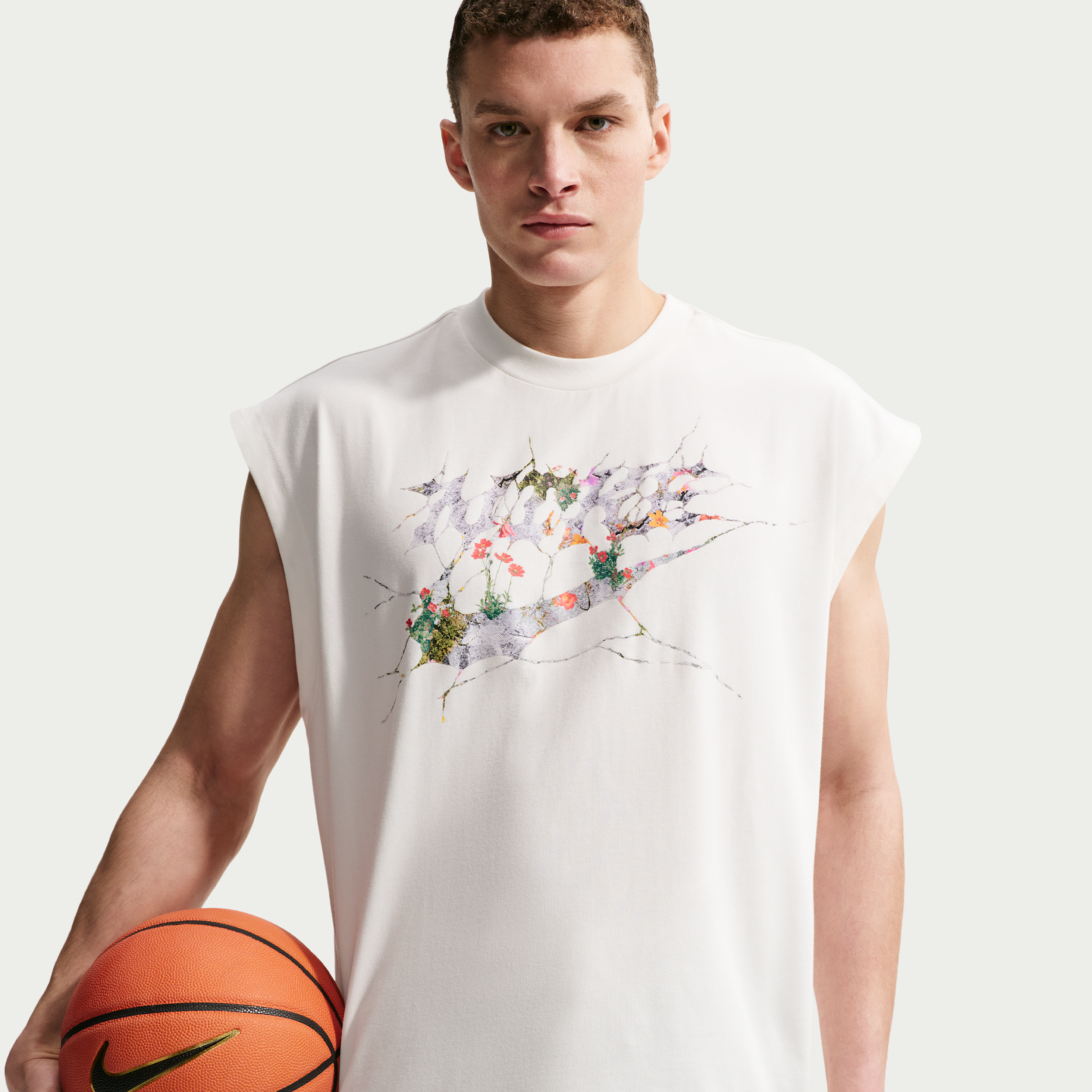 Nike Men's Standard Issue Dri-FIT Sleeveless Basketball Top in White | IF2576-133