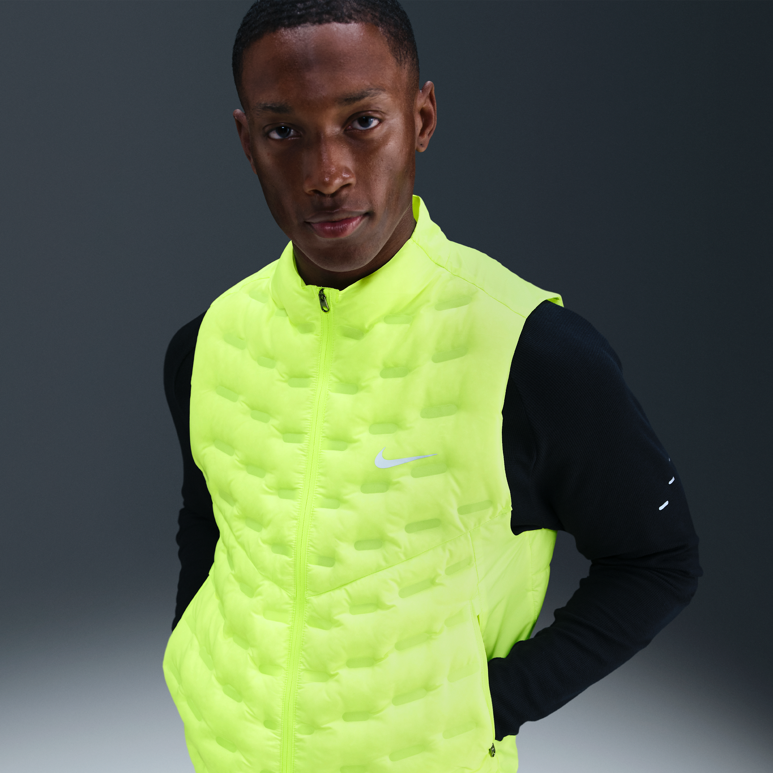 Nike Men's Therma-fit Adv Repel Aeroloft Down Running Vest In Yellow