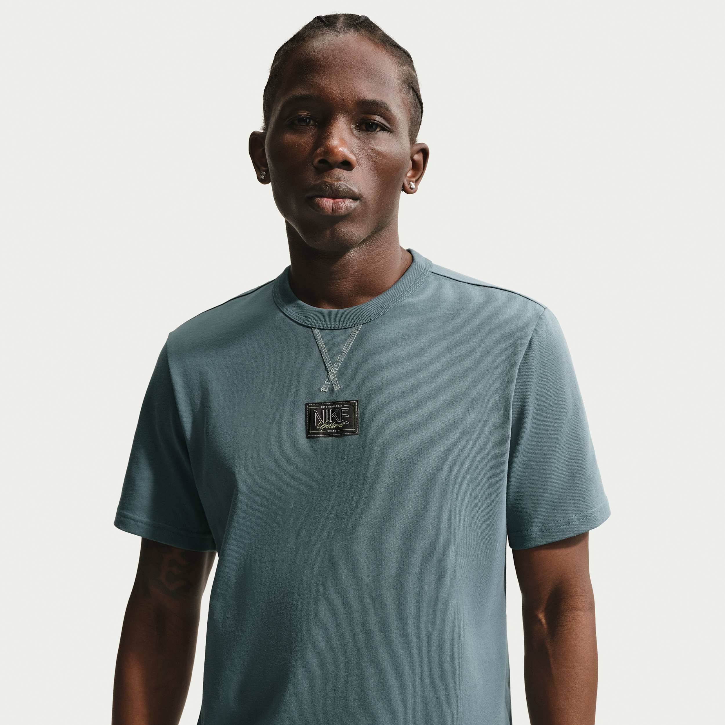 Men's Nike Sportswear Premium Essentials T-Shirt in Grey | IH1349-382