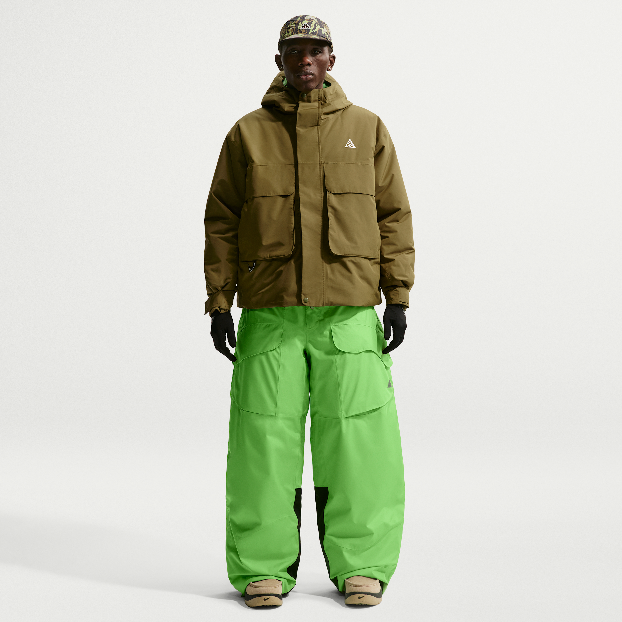 Men's Nike ACG Skull Peak Storm-FIT Dolomite Pants in Green | IF0905-307