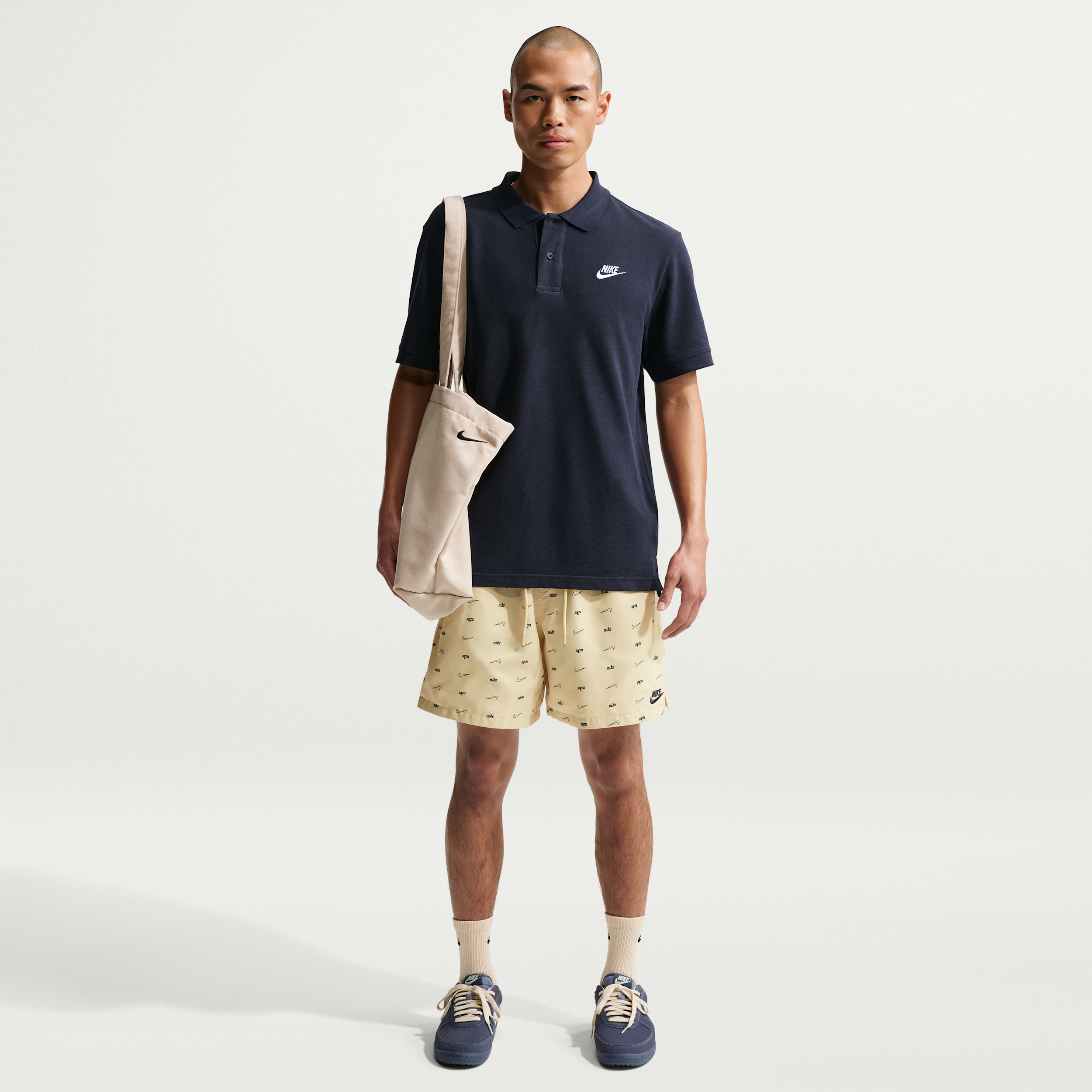 Men's Nike Sportswear Club Woven Flow Shorts in Brown | II4198-229
