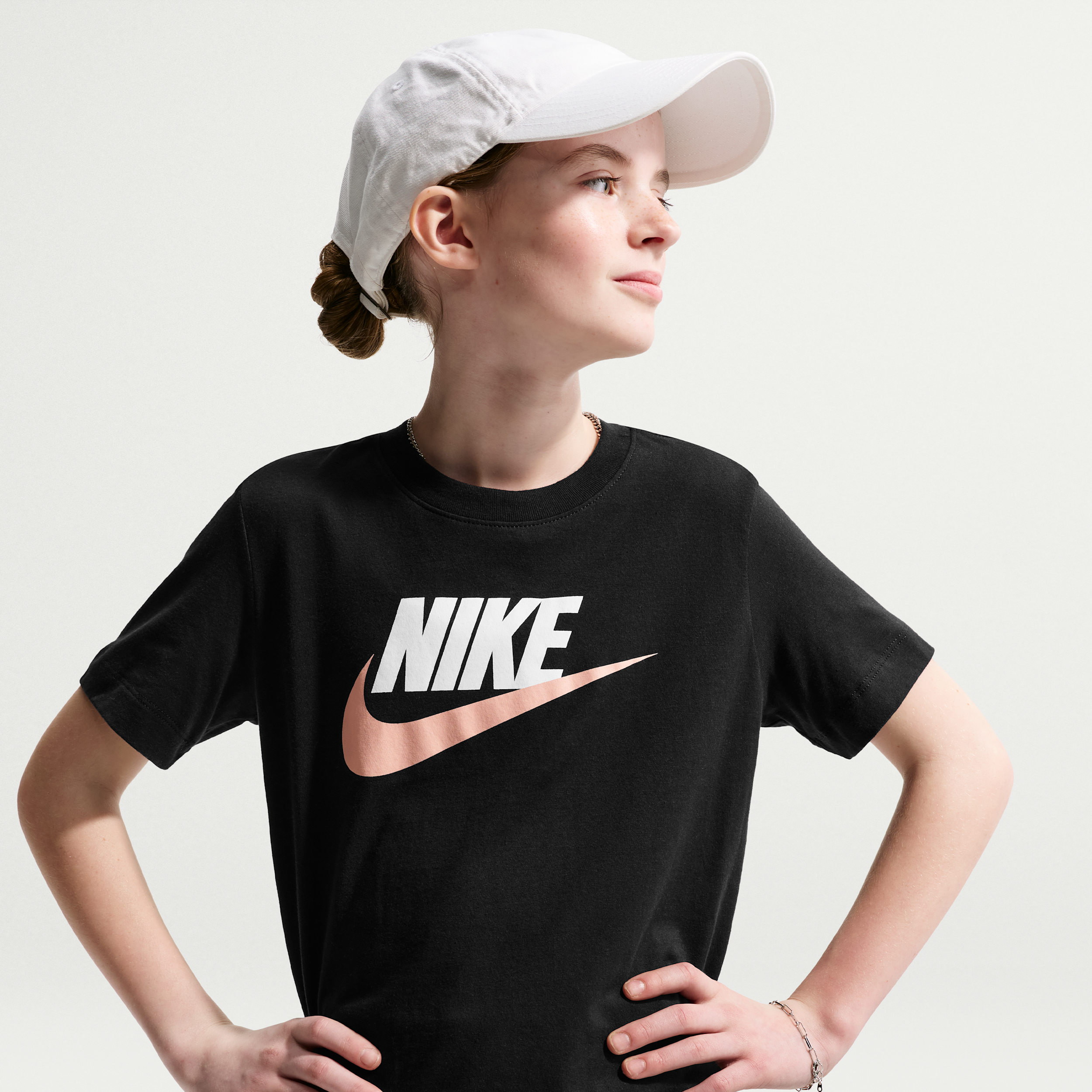 Nike Kids' Sportswear Futura Logo T-Shirt, XL, Black/White/Arctic Orange