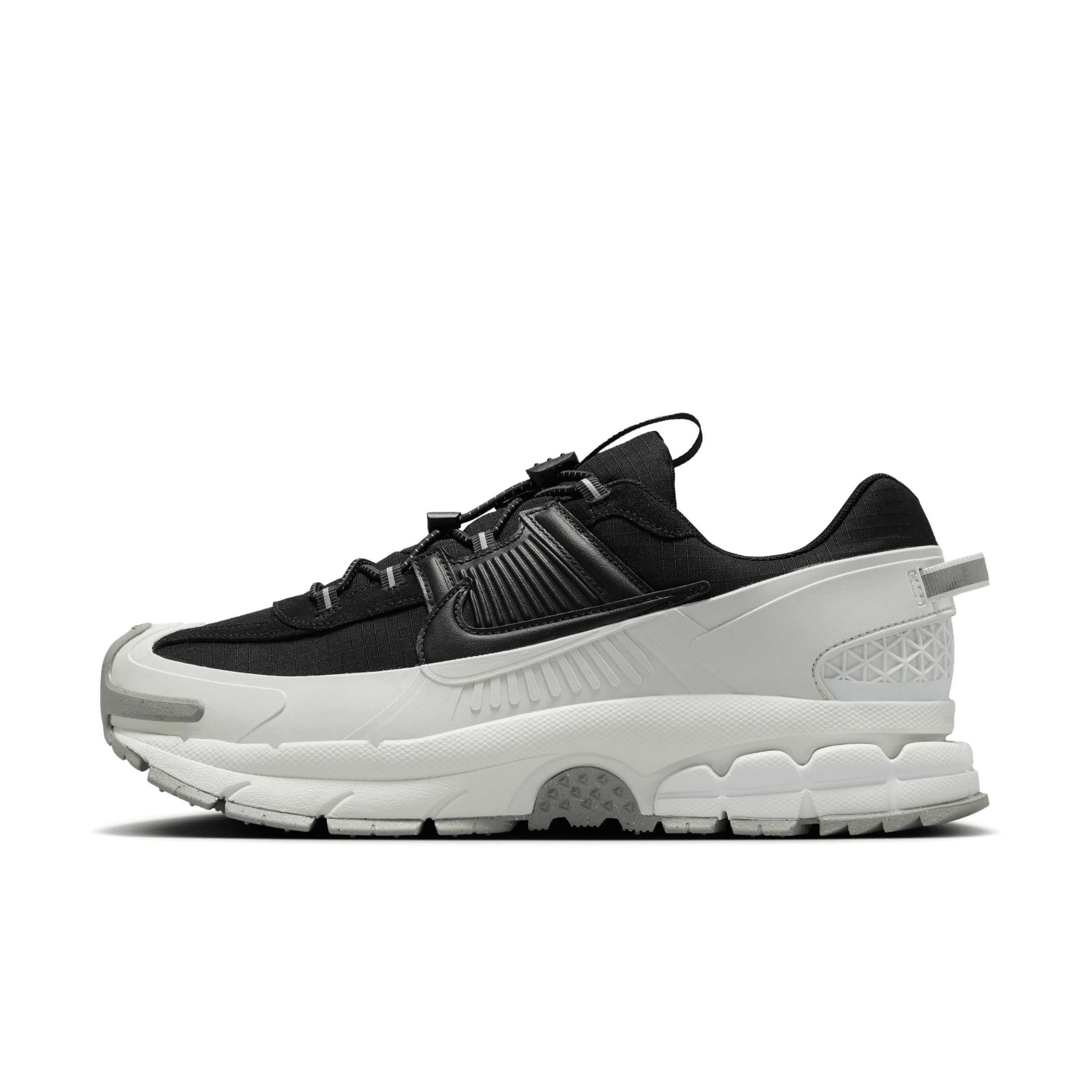 Nike Zoom Vomero 5 Roam Black Light Silver In Black