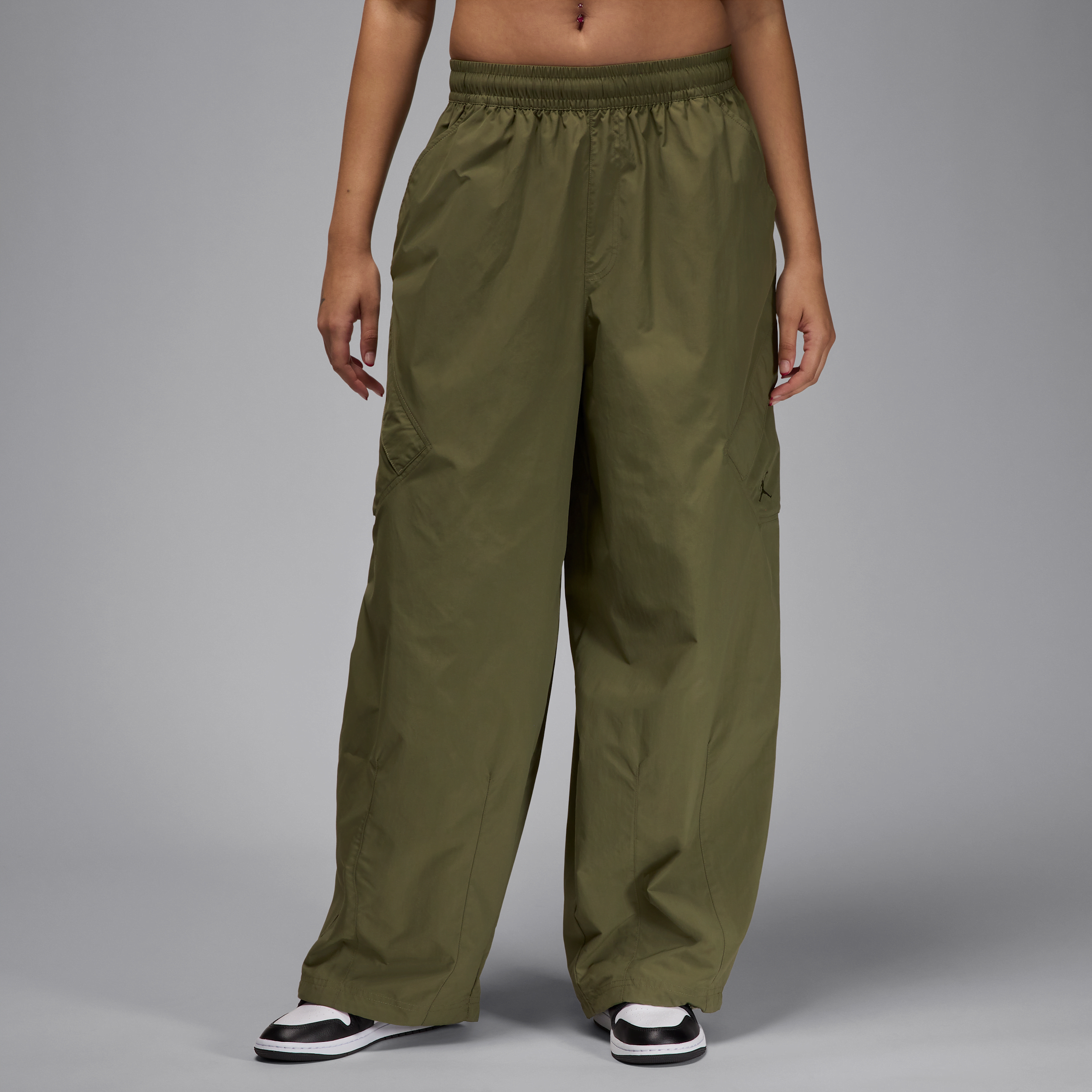 JORDAN WOMEN'S FLIGHT CHICAGO PARACHUTE PANTS 1015710425