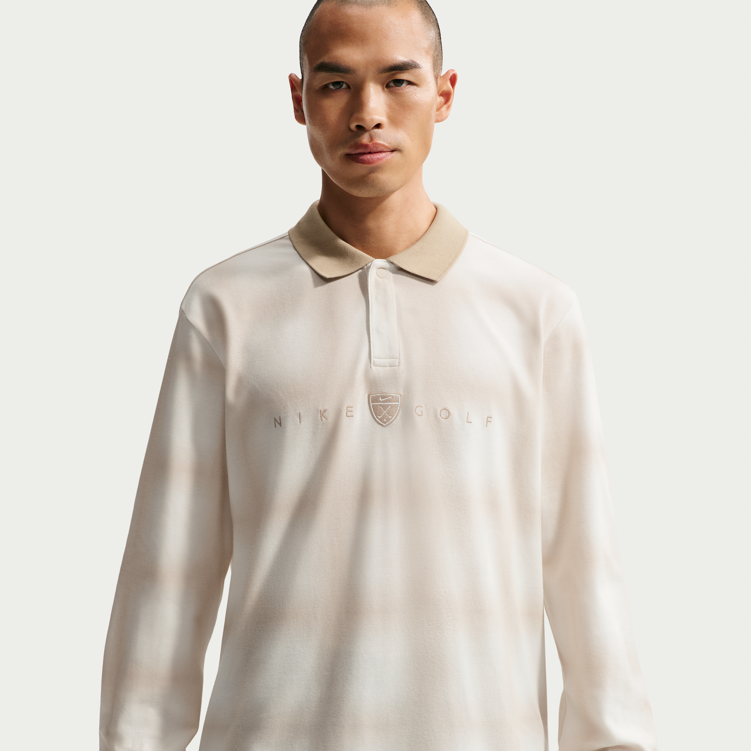 Nike Men's Fairway Fresh Dri-FIT Loose Long-Sleeve Golf Polo in White | II0772-133