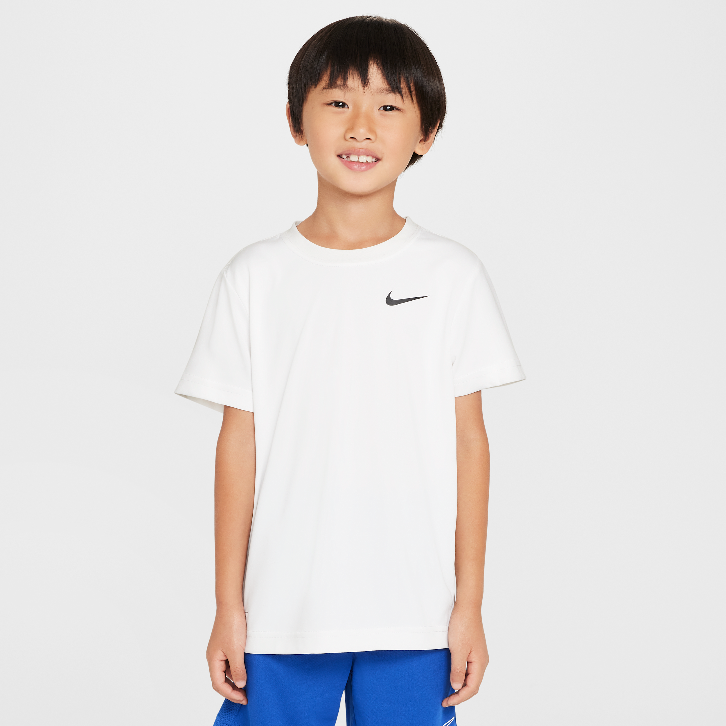 Nike Dri-FIT Little Kids' Legend T-Shirt in White | 86M494-001