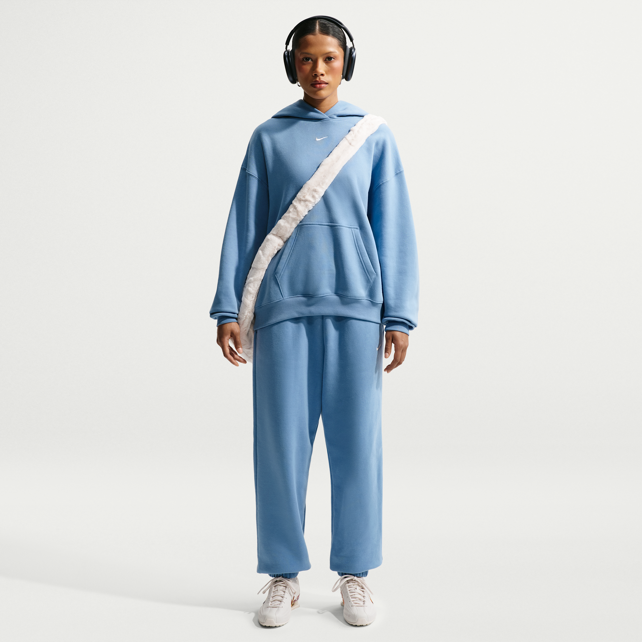 Nike Women's Studio Fleece Medium Weight High-Rise Oversized Cuffed Pants in Blue | IM8074-486