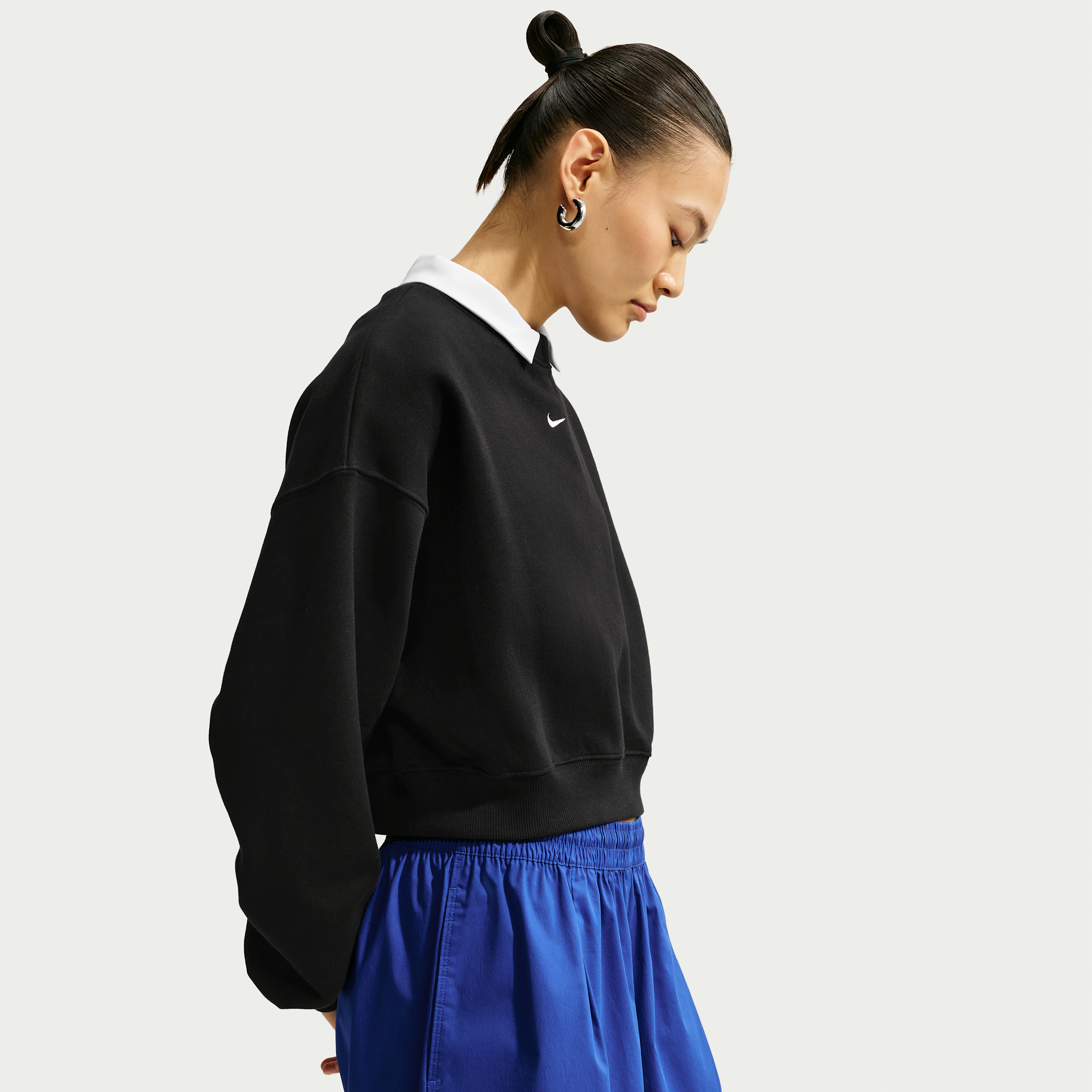Nike Women's Studio Fleece Medium Weight Oversized Cropped Crew in Black | IM8497-001