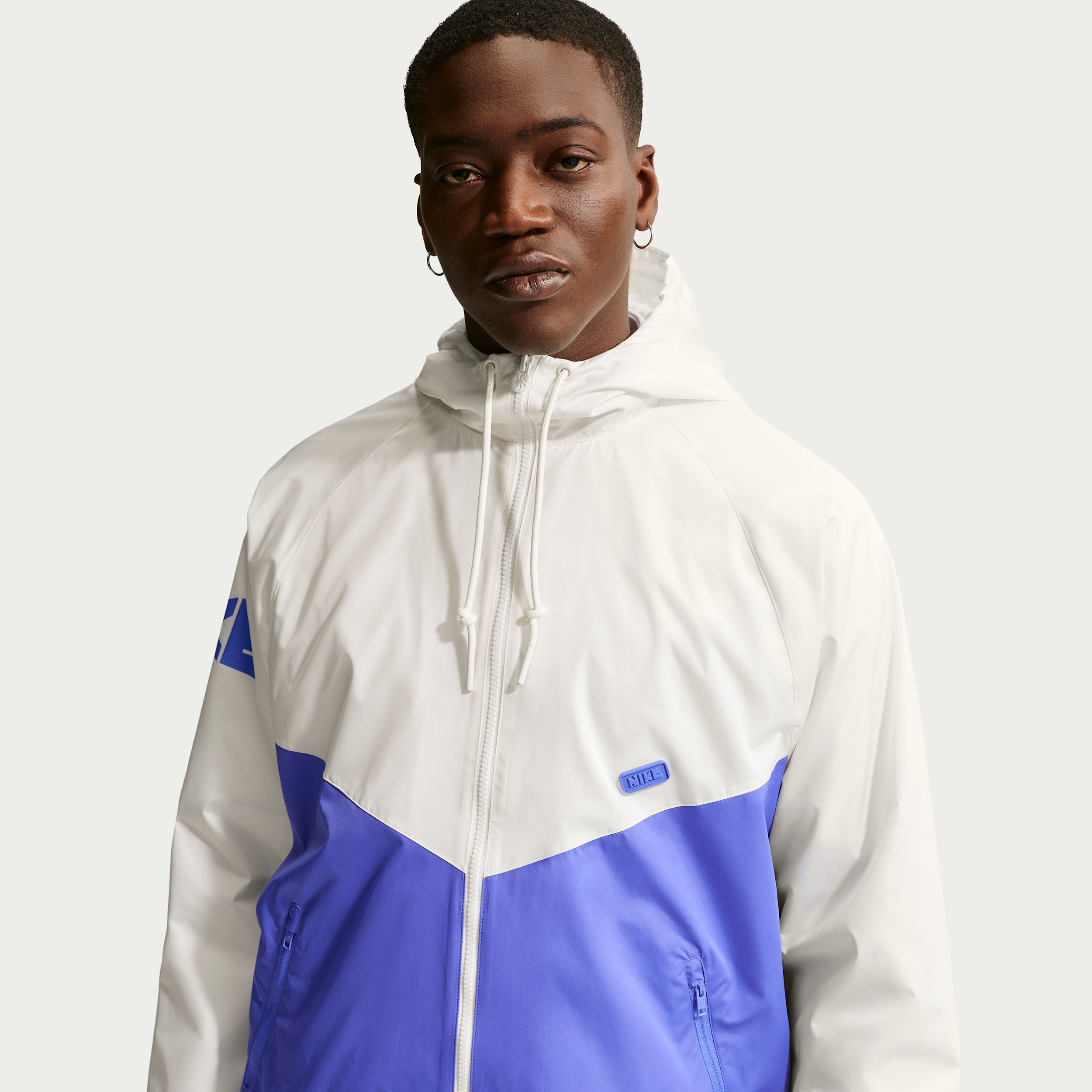 Nike Men's Windrunner Graphic Woven Jacket in White | IF0876-133