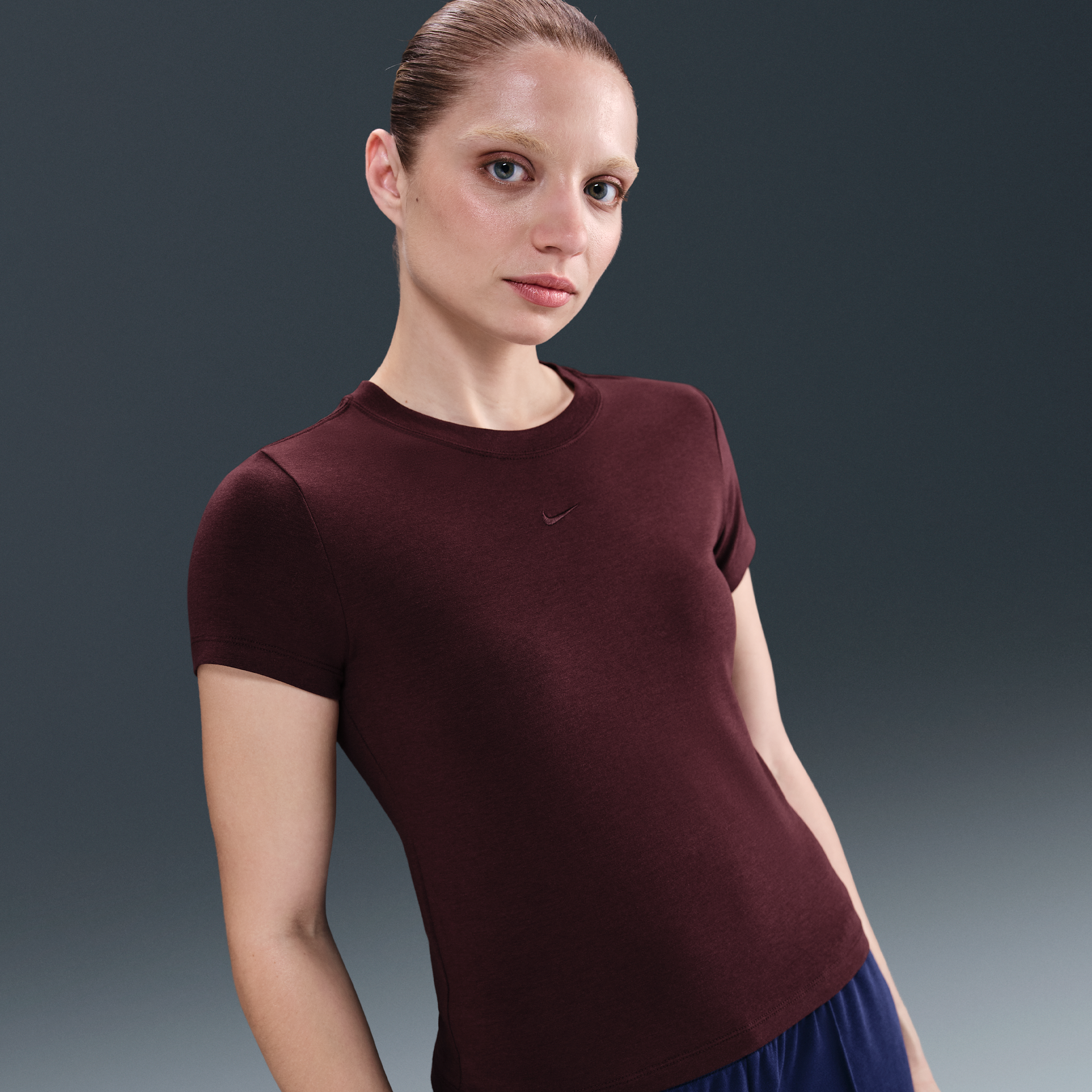 Nike Women's Sportswear Chill Knit T-shirt In Red