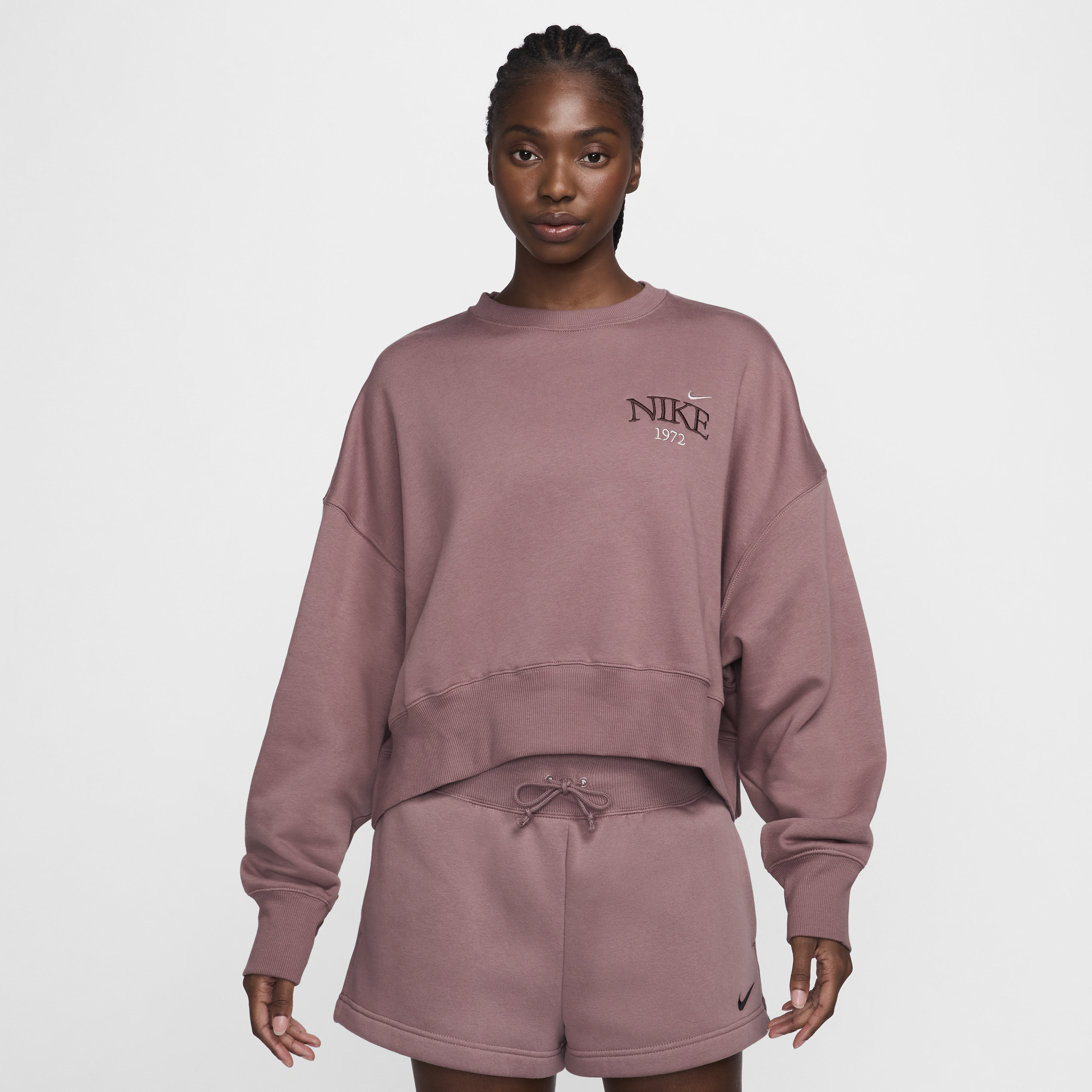 Nike Women's  Sportswear Phoenix Fleece Oversized Cropped Crew-neck Sweatshirt In Purple